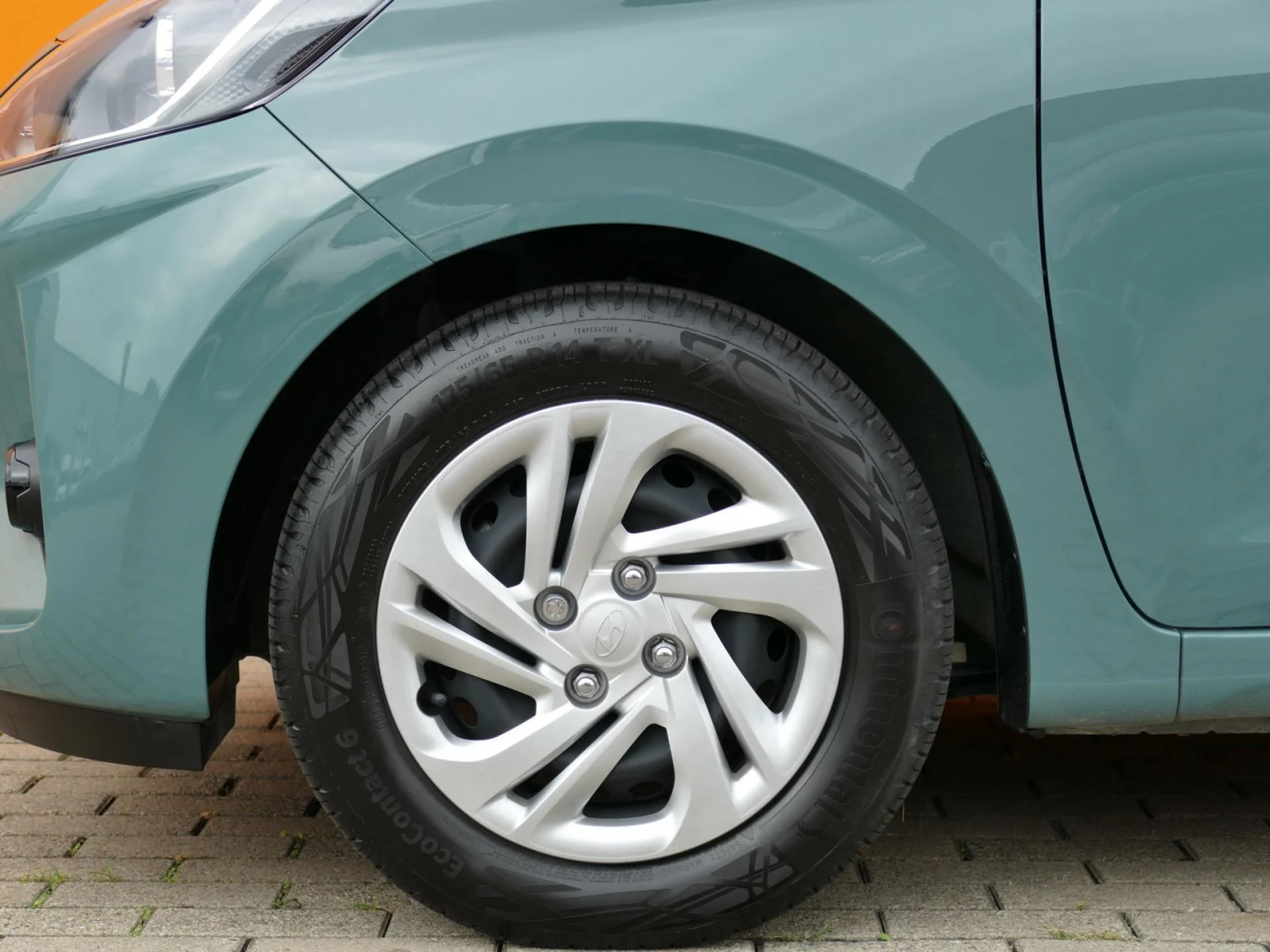 HYUNDAI i10 - Miniature 31 sur 32 - Cliquer pour voir cette photo