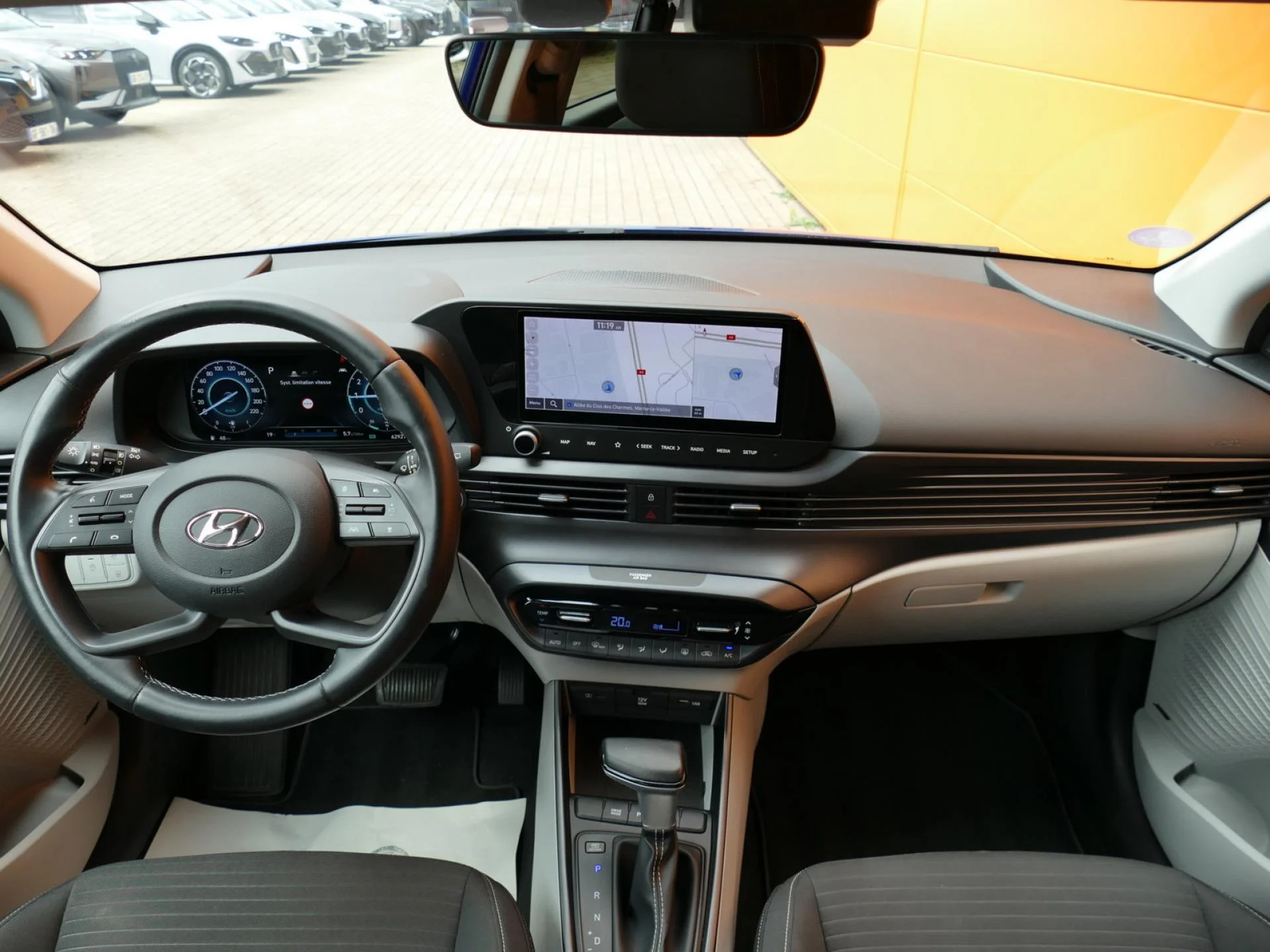 HYUNDAI i20 - Miniature 5 sur 32 - Cliquer pour voir cette photo