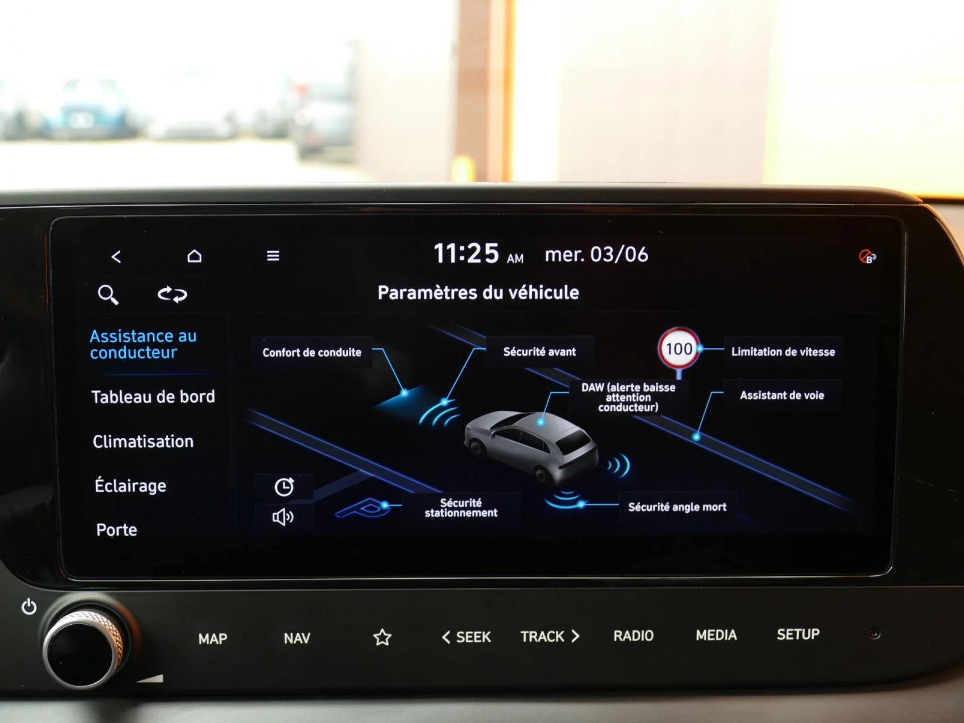 HYUNDAI i20 - Miniature 11 sur 32 - Cliquer pour voir cette photo