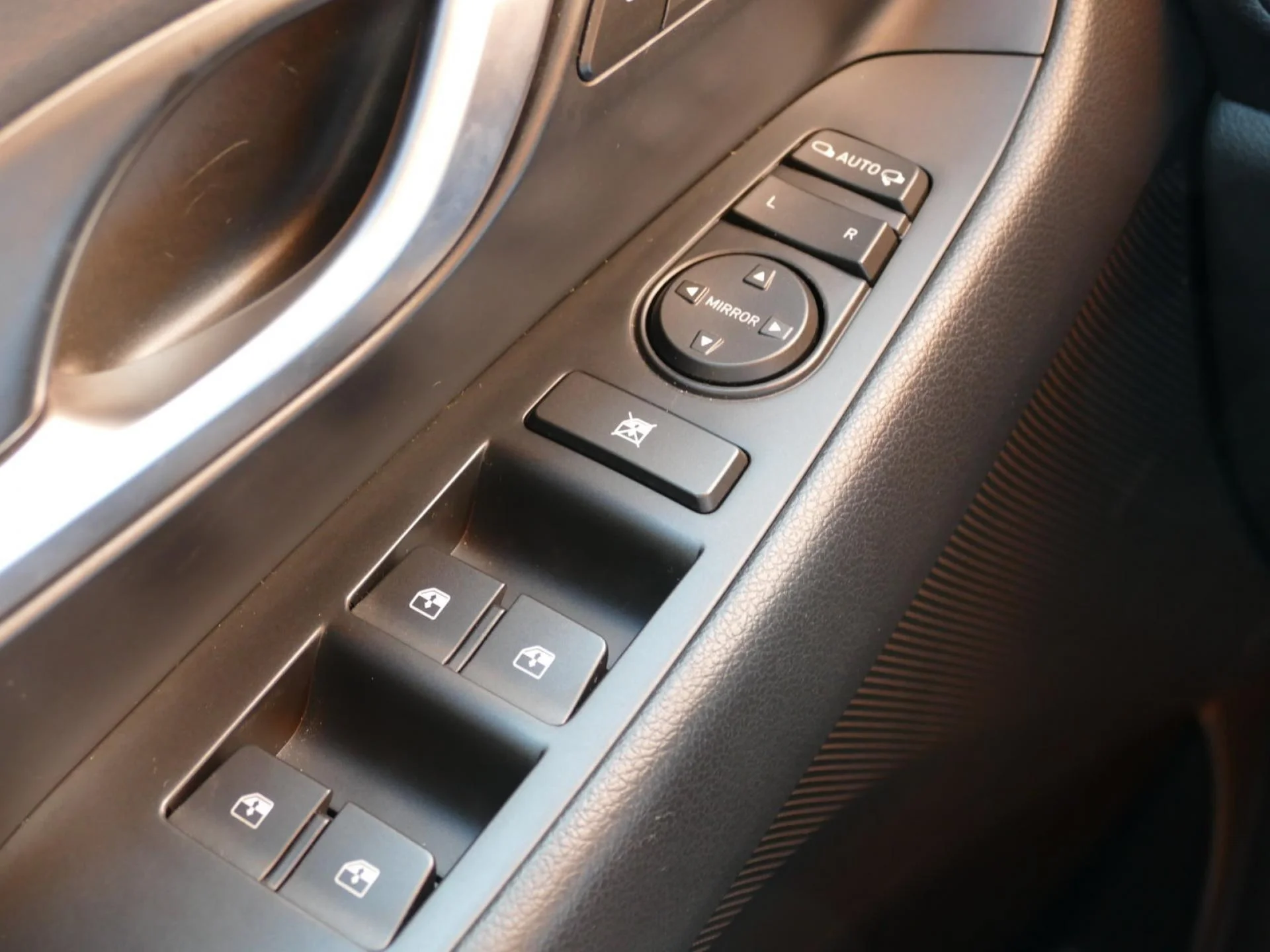 HYUNDAI i30 - Miniature 25 sur 35 - Cliquer pour voir cette photo