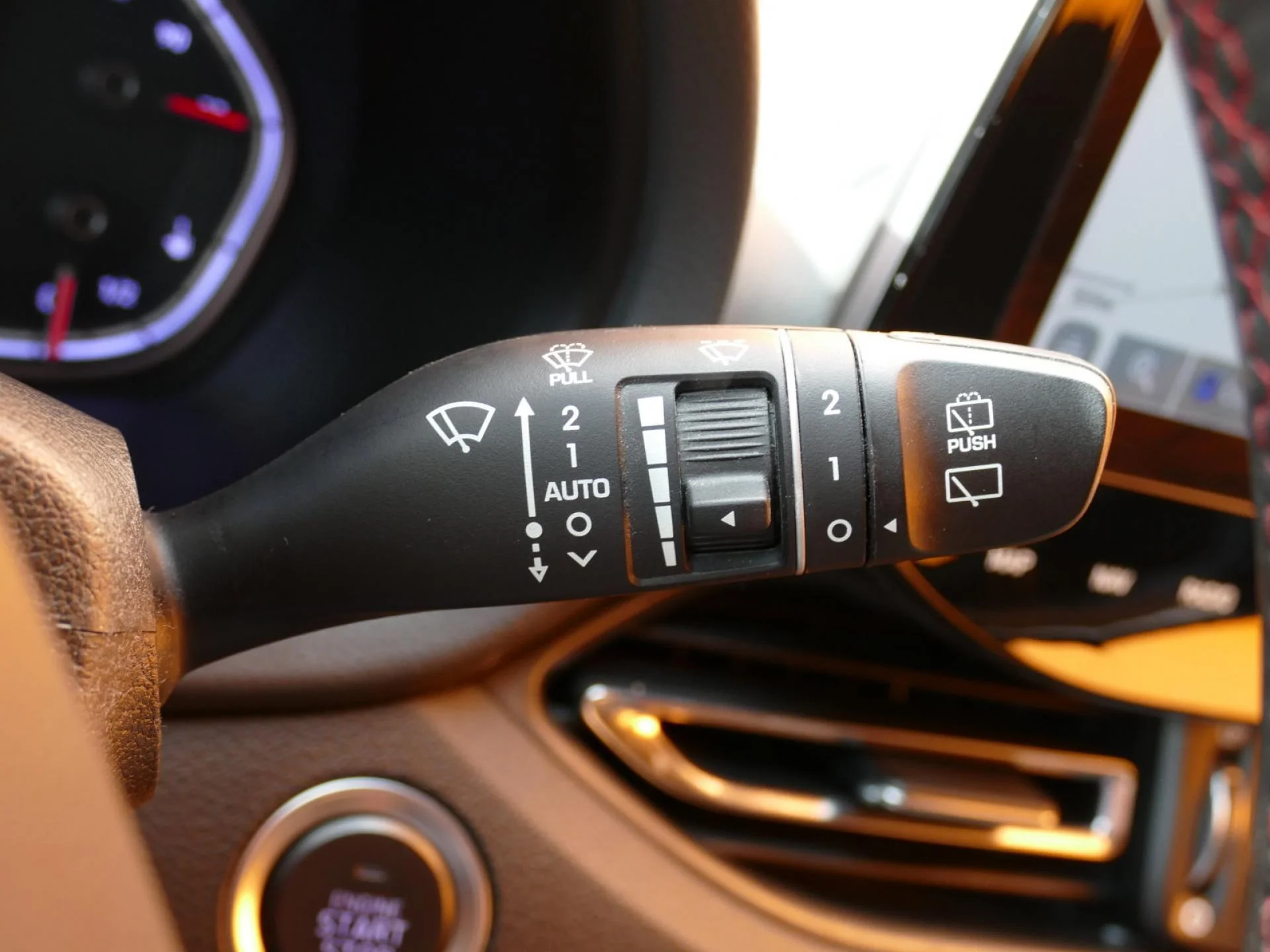 HYUNDAI i30 - Miniature 27 sur 35 - Cliquer pour voir cette photo