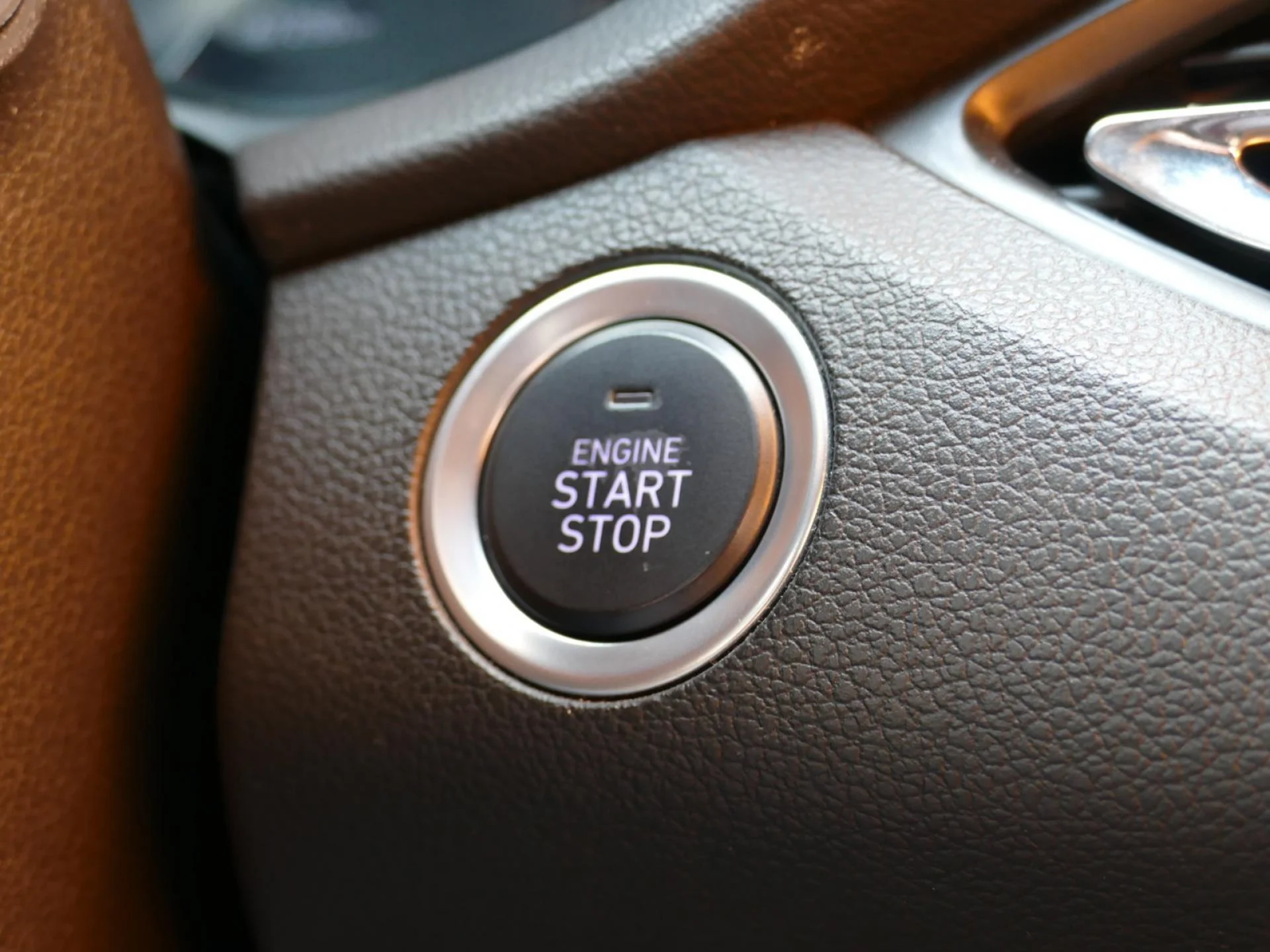HYUNDAI i30 - Miniature 24 sur 35 - Cliquer pour voir cette photo