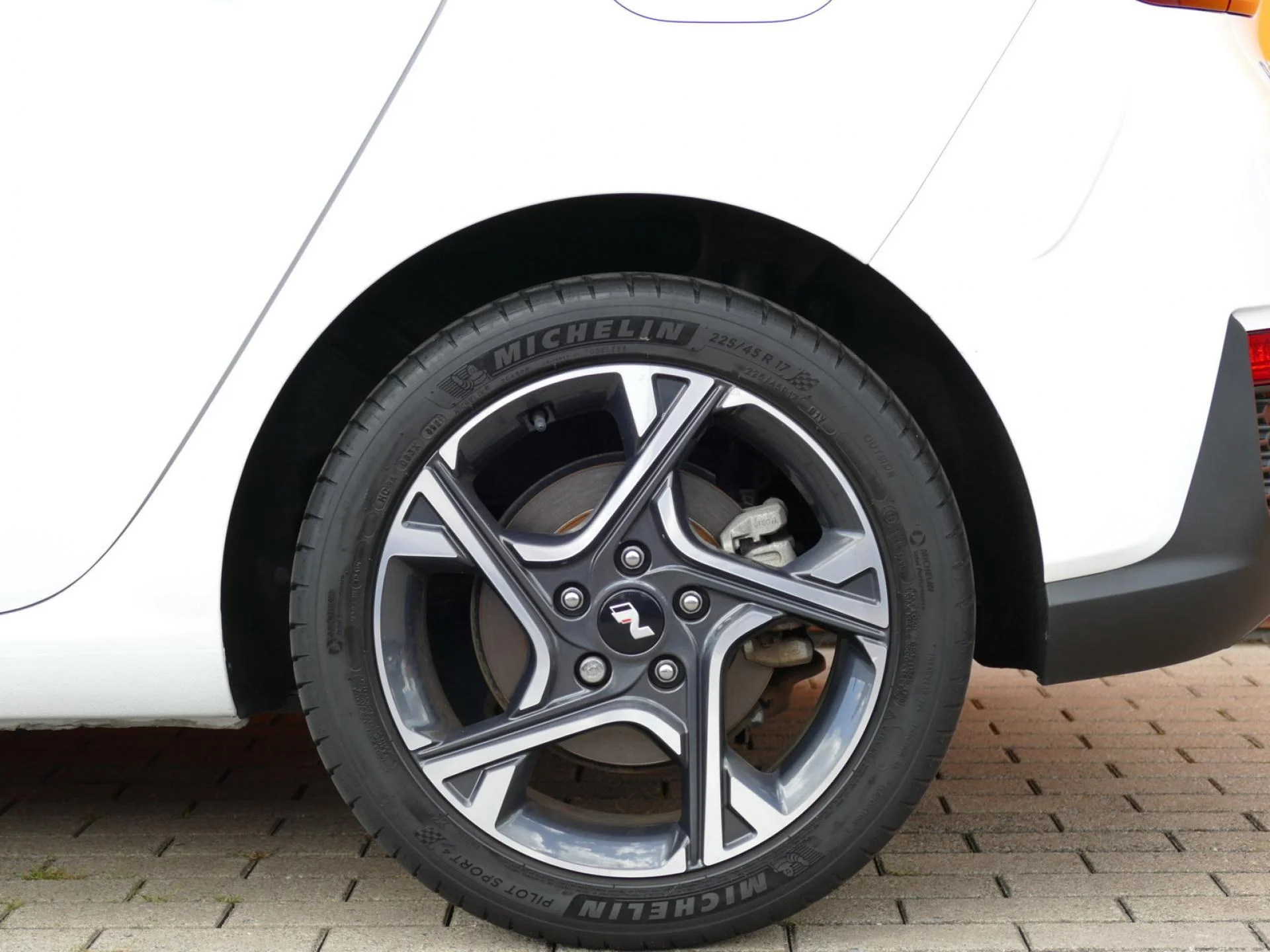 HYUNDAI i30 - Miniature 35 sur 35 - Cliquer pour voir cette photo