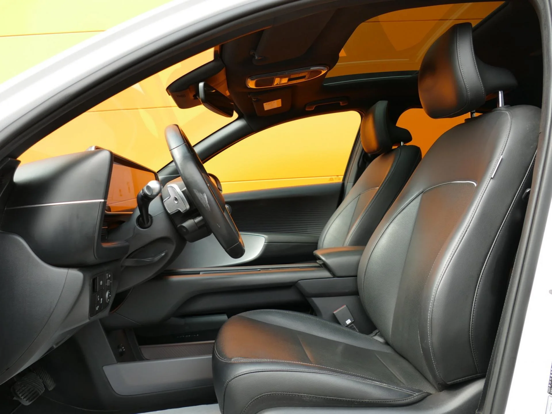 HYUNDAI IONIQ 6 - Miniature 6 sur 36 - Cliquer pour voir cette photo