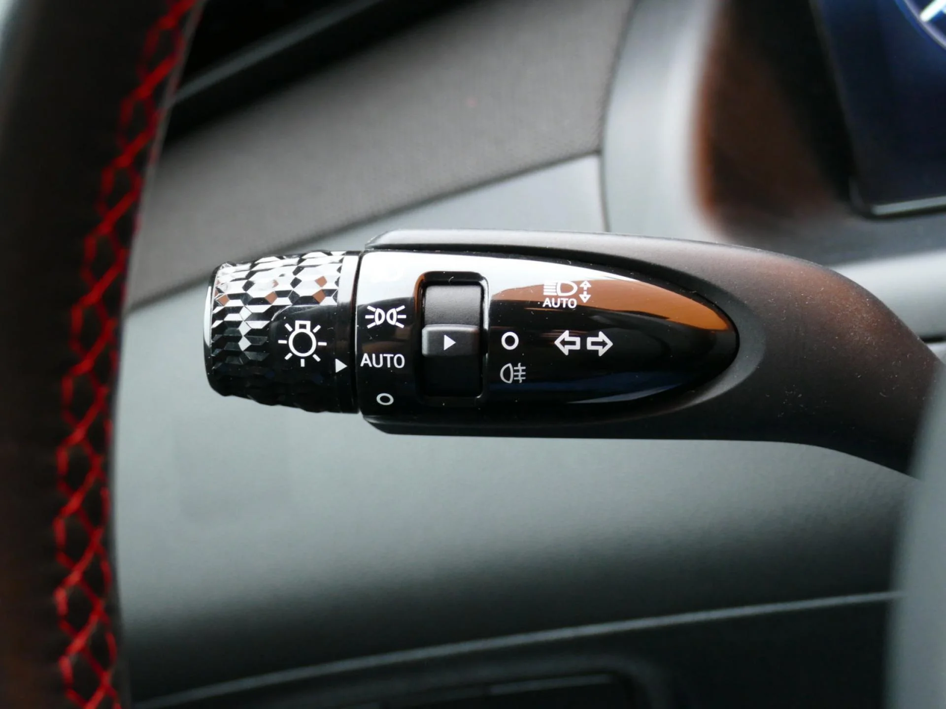 HYUNDAI TUCSON - Miniature 24 sur 33 - Cliquer pour voir cette photo