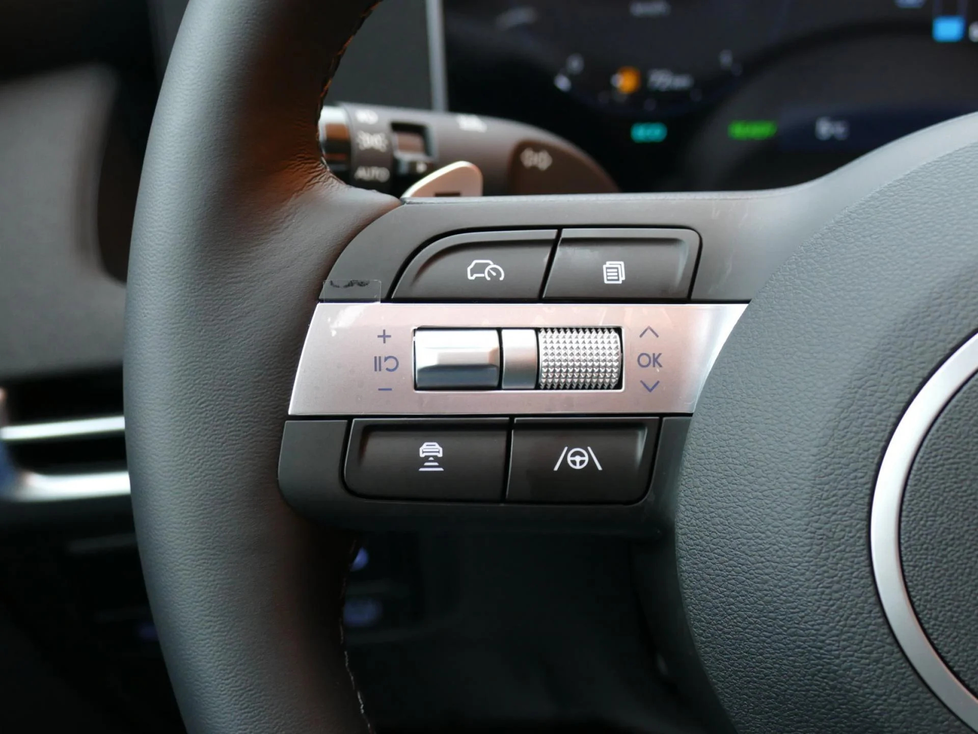 HYUNDAI TUCSON - Miniature 17 sur 40 - Cliquer pour voir cette photo