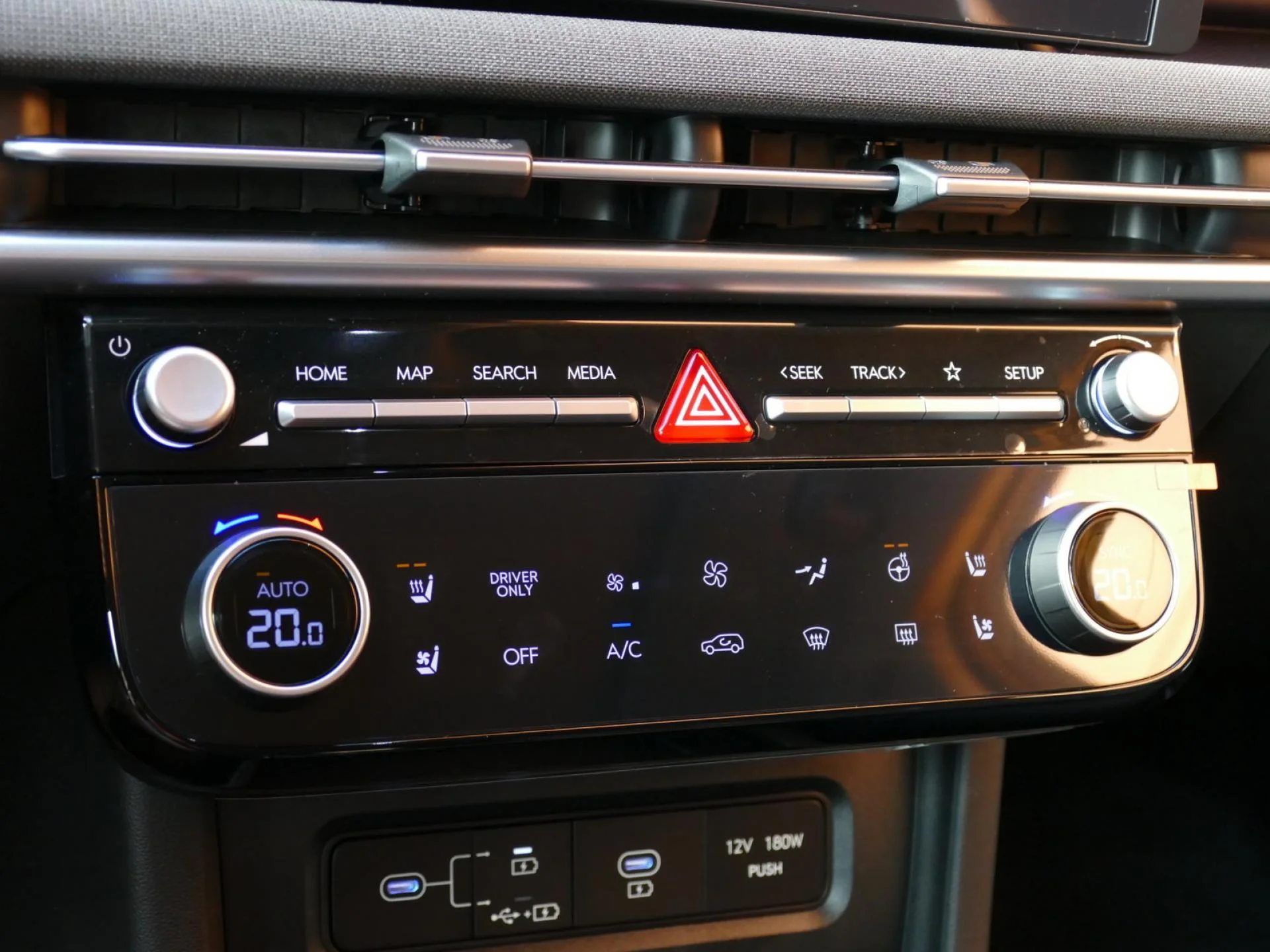 HYUNDAI TUCSON - Miniature 14 sur 40 - Cliquer pour voir cette photo