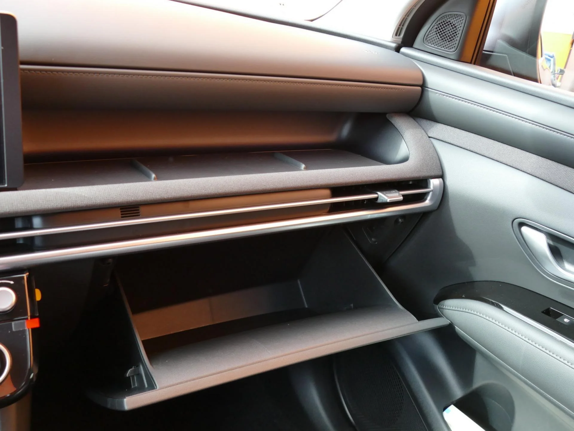 HYUNDAI TUCSON - Miniature 29 sur 40 - Cliquer pour voir cette photo