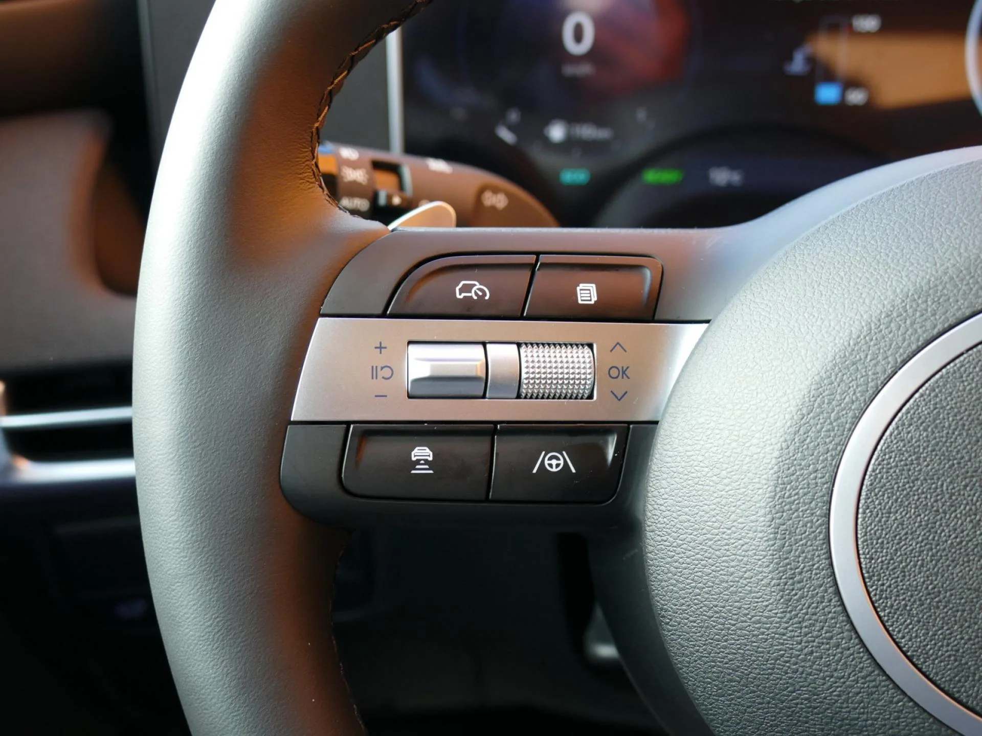 HYUNDAI TUCSON - Miniature 17 sur 40 - Cliquer pour voir cette photo