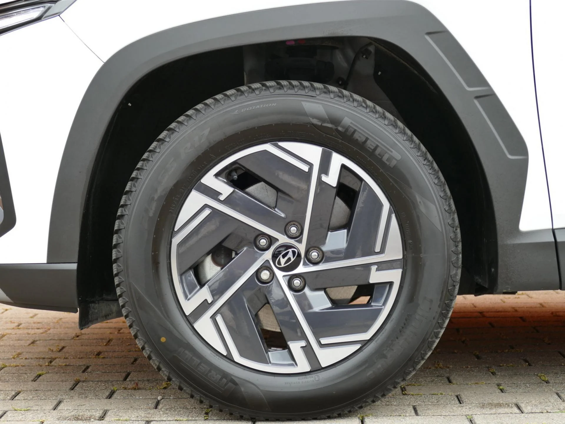 HYUNDAI TUCSON - Miniature 32 sur 33 - Cliquer pour voir cette photo