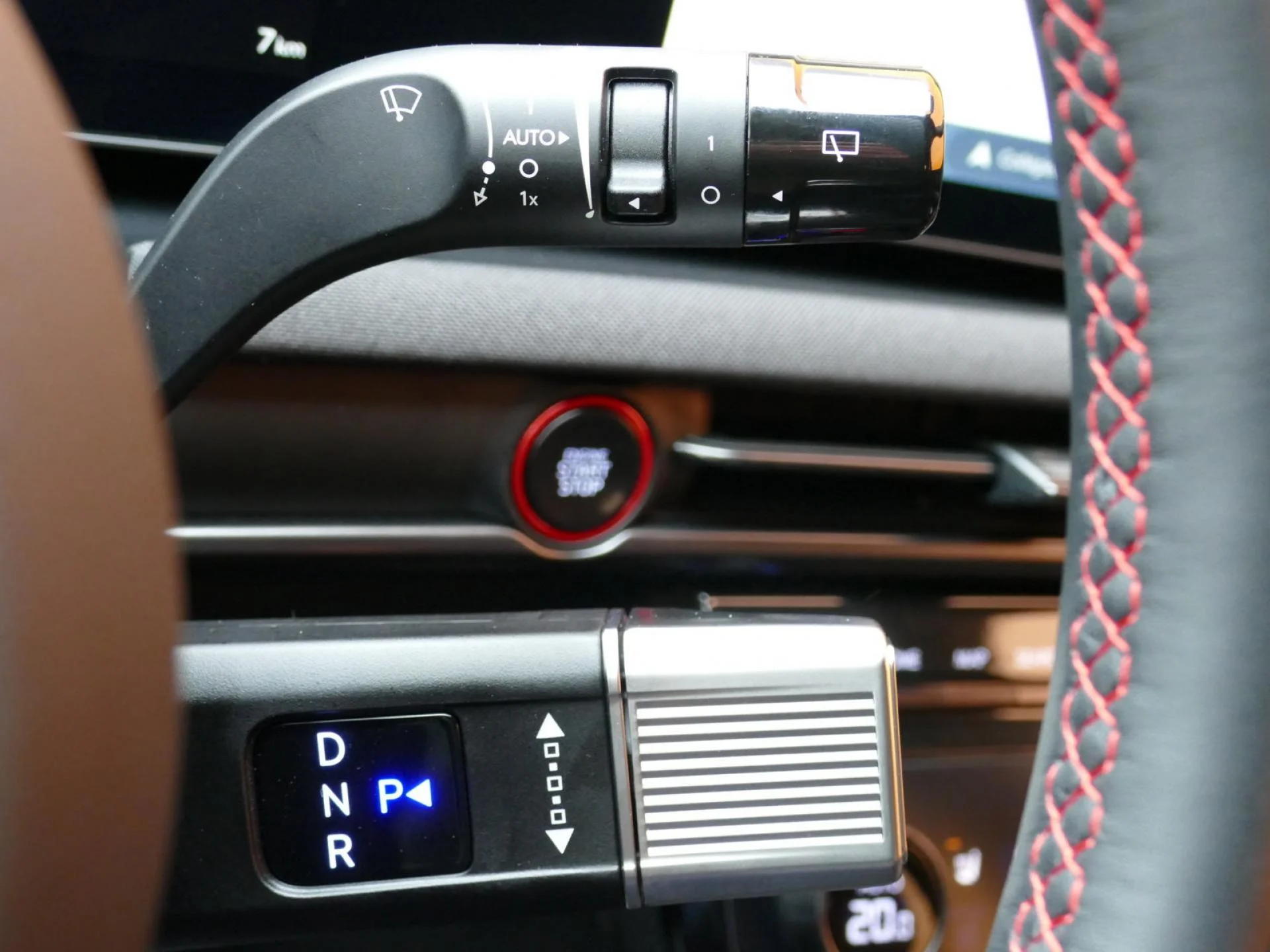 HYUNDAI TUCSON - Miniature 30 sur 38 - Cliquer pour voir cette photo