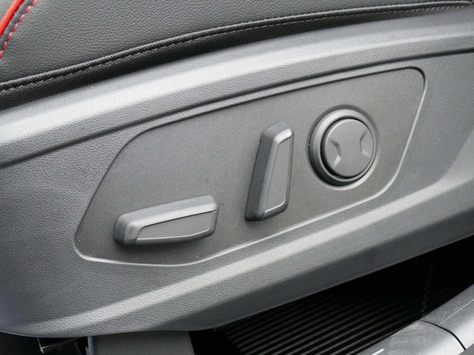 HYUNDAI TUCSON - Miniature 20 sur 38 - Cliquer pour voir cette photo