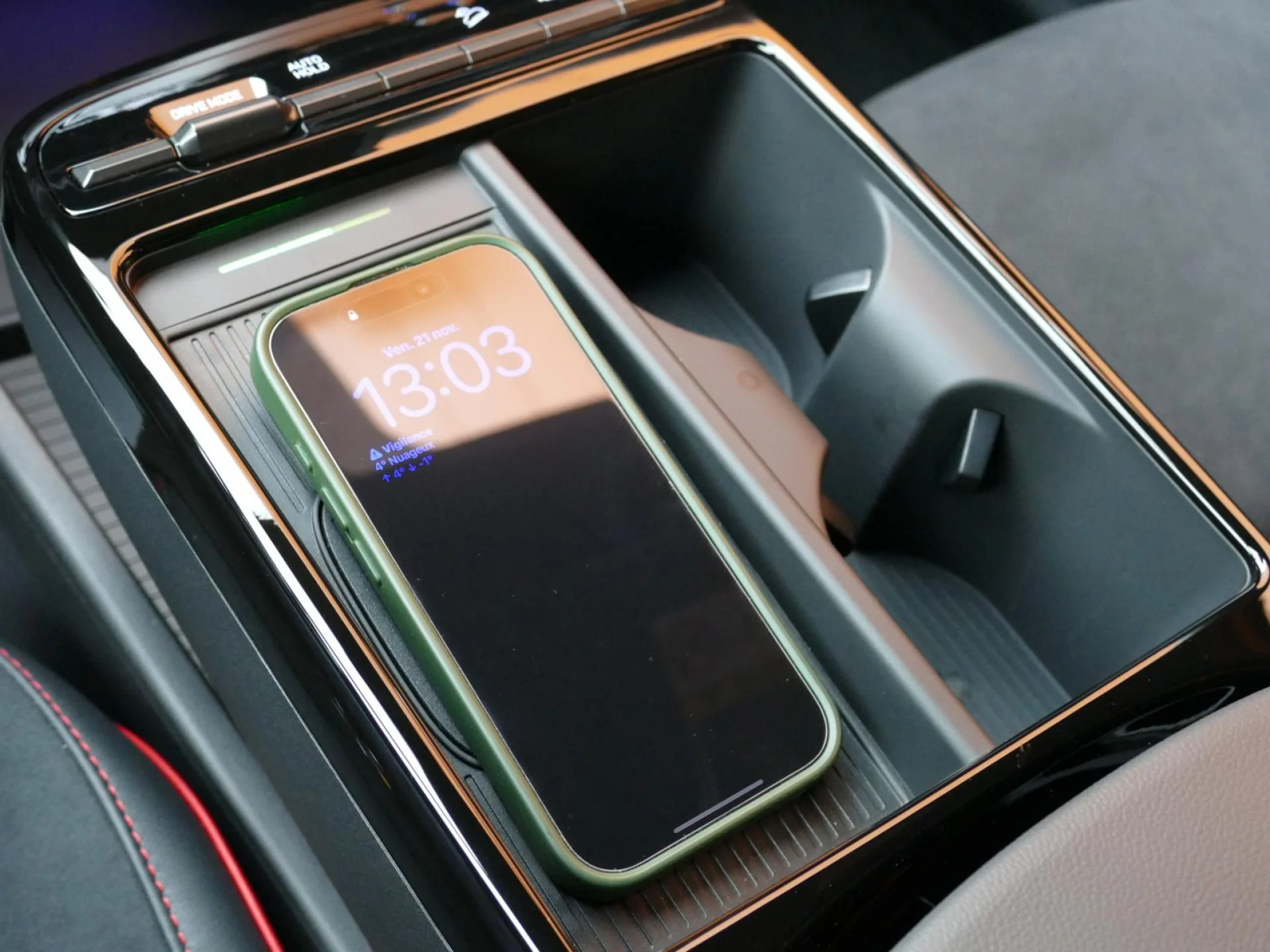 HYUNDAI TUCSON - Miniature 23 sur 36 - Cliquer pour voir cette photo