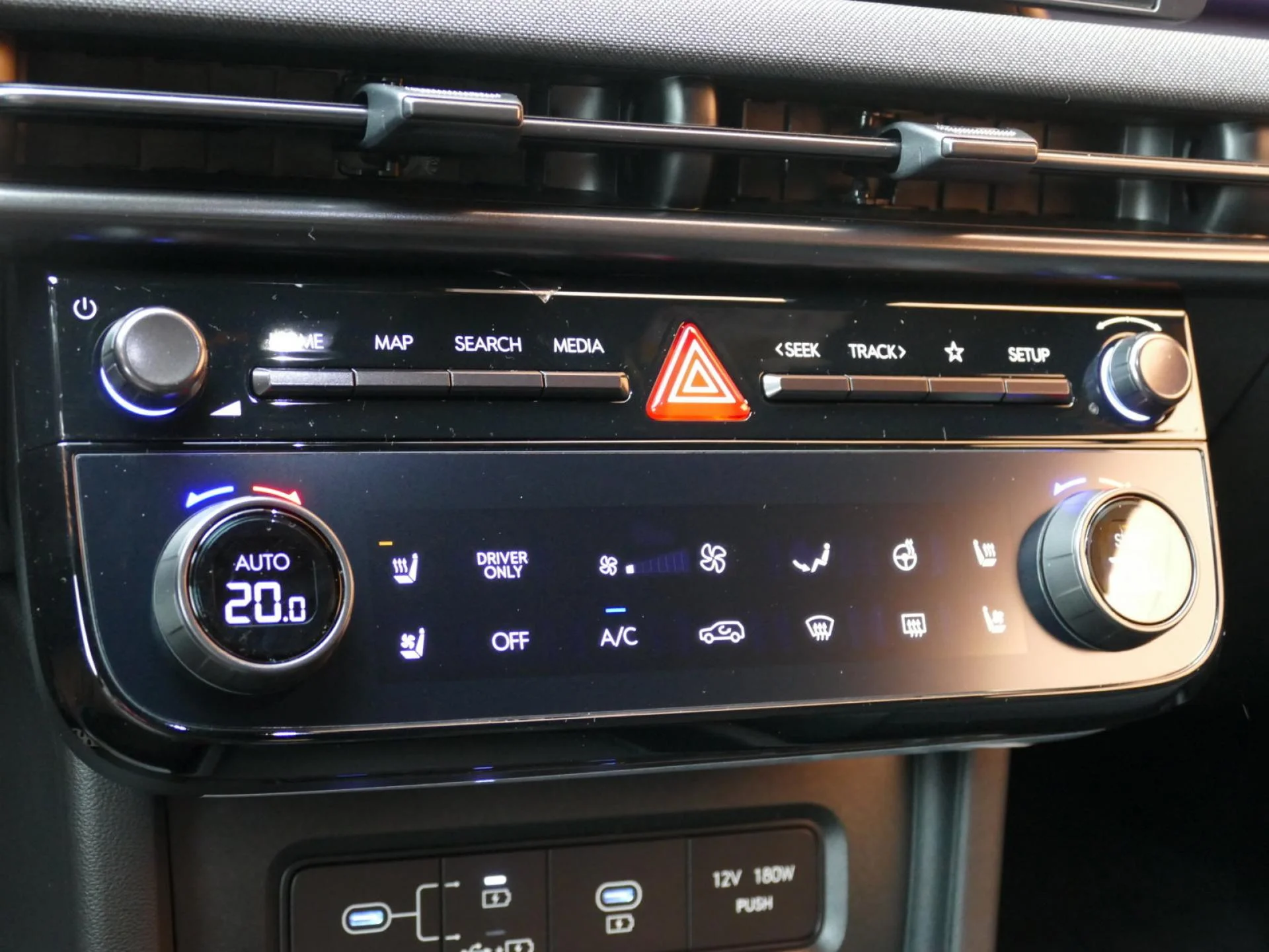 HYUNDAI TUCSON - Miniature 14 sur 40 - Cliquer pour voir cette photo