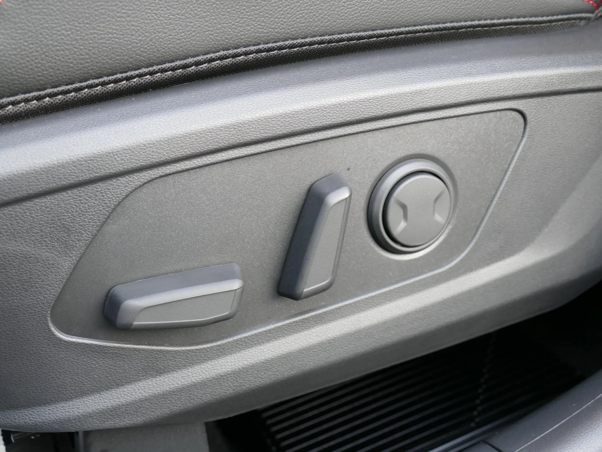 HYUNDAI TUCSON - Miniature 21 sur 41 - Cliquer pour voir cette photo