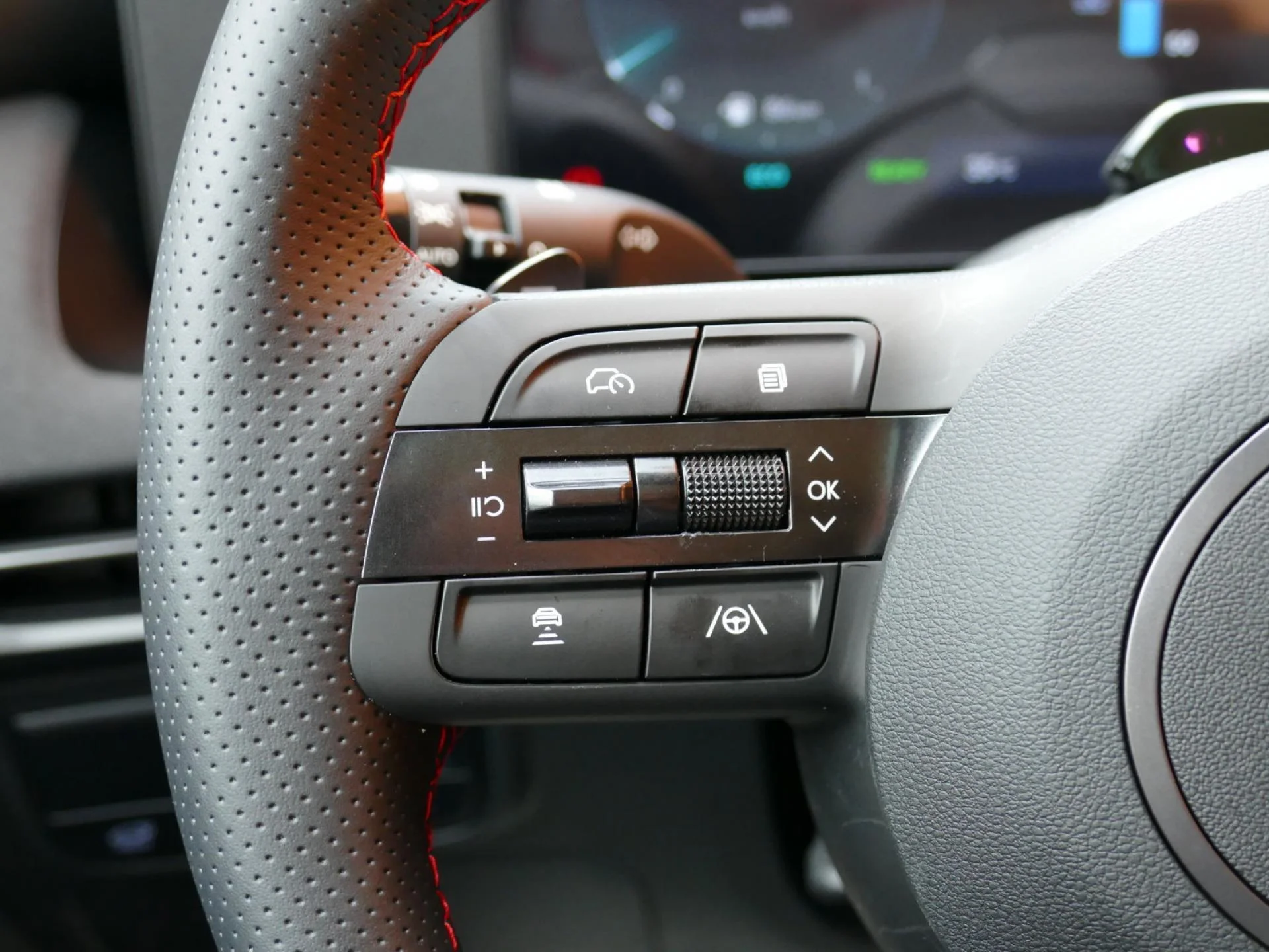 HYUNDAI TUCSON - Miniature 15 sur 30 - Cliquer pour voir cette photo