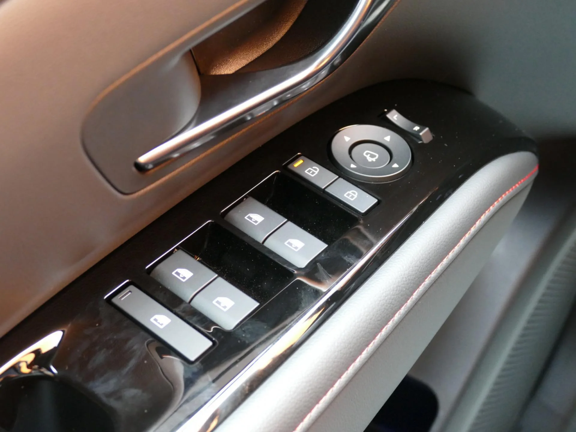 HYUNDAI TUCSON - Miniature 27 sur 30 - Cliquer pour voir cette photo