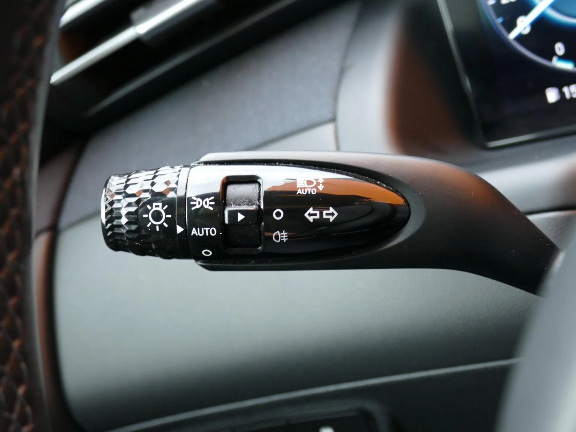 HYUNDAI TUCSON - Miniature 28 sur 37 - Cliquer pour voir cette photo