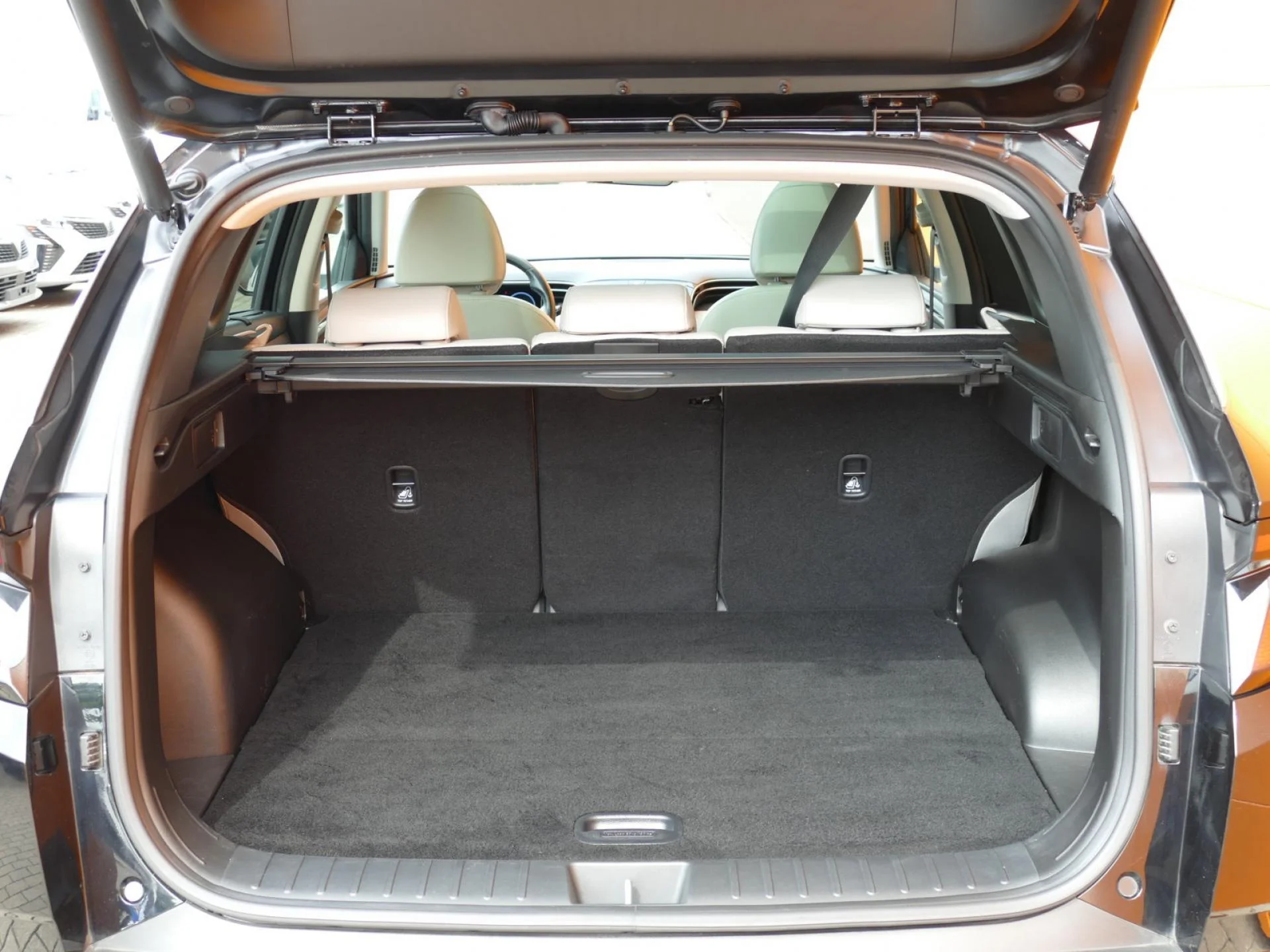 HYUNDAI TUCSON - Miniature 8 sur 18 - Cliquer pour voir cette photo