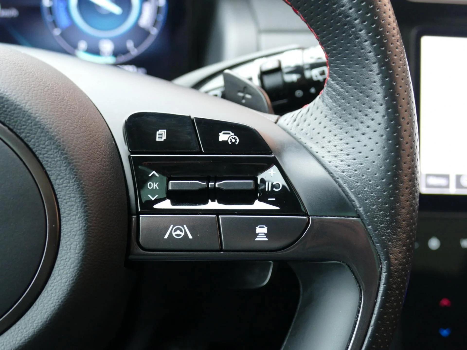 HYUNDAI TUCSON - Miniature 7 sur 39 - Cliquer pour voir cette photo