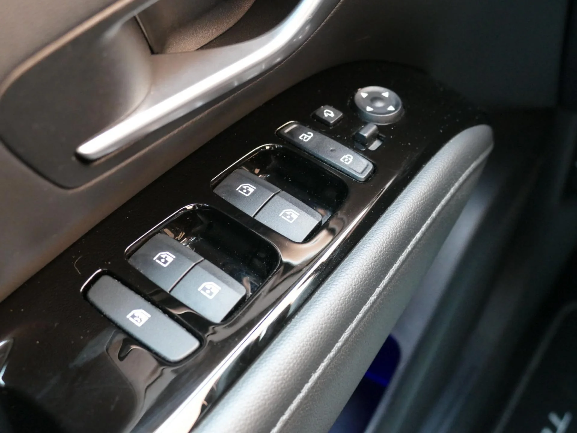 HYUNDAI TUCSON - Miniature 16 sur 38 - Cliquer pour voir cette photo