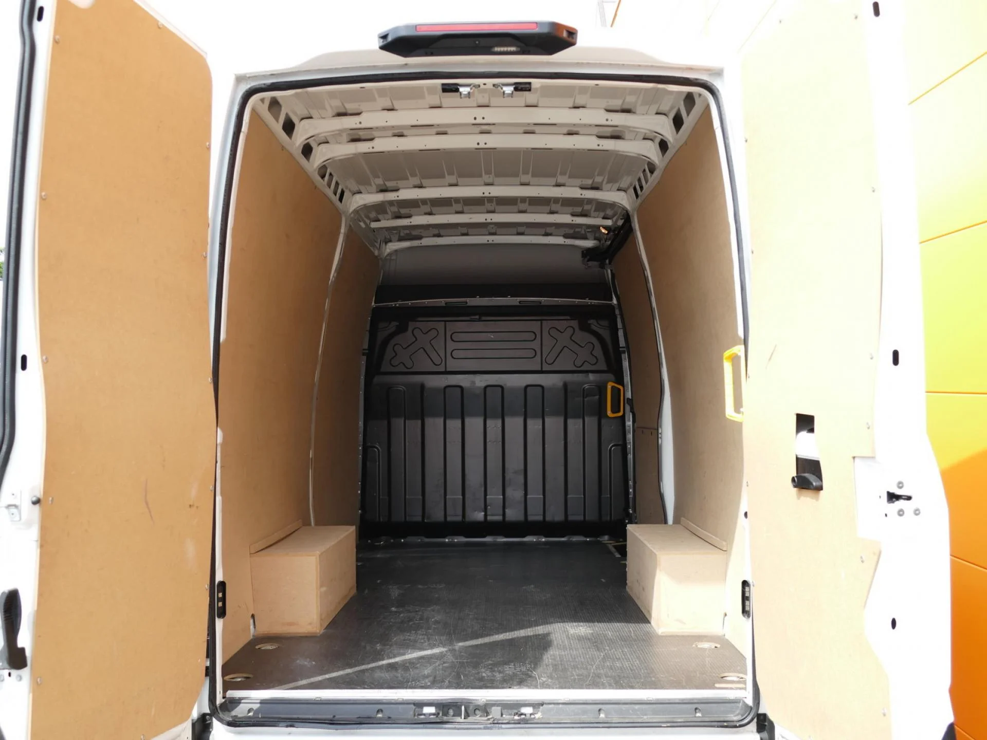 IVECO DAILY - Miniature 7 sur 25 - Cliquer pour voir cette photo