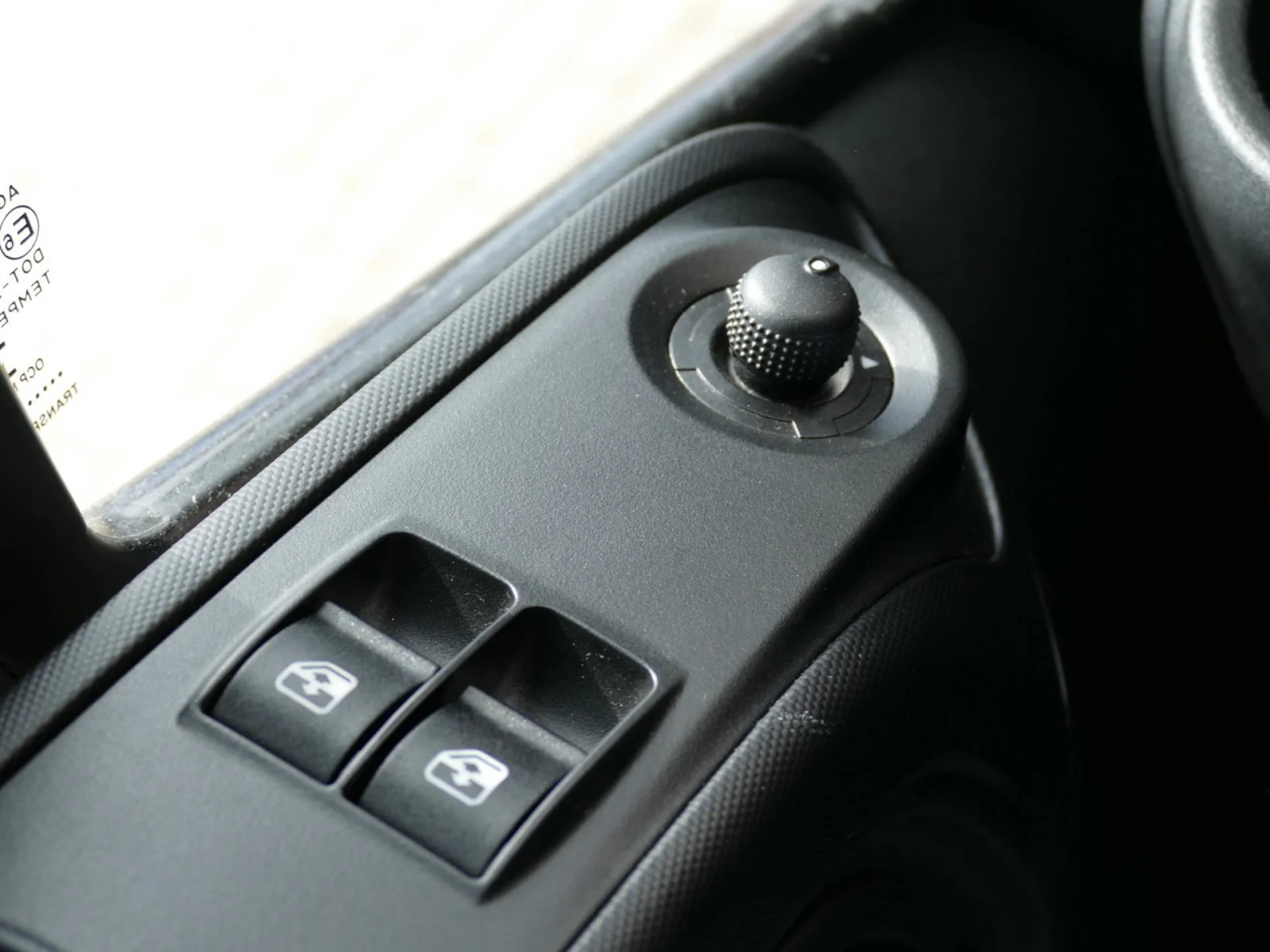 IVECO DAILY - Miniature 20 sur 31 - Cliquer pour voir cette photo