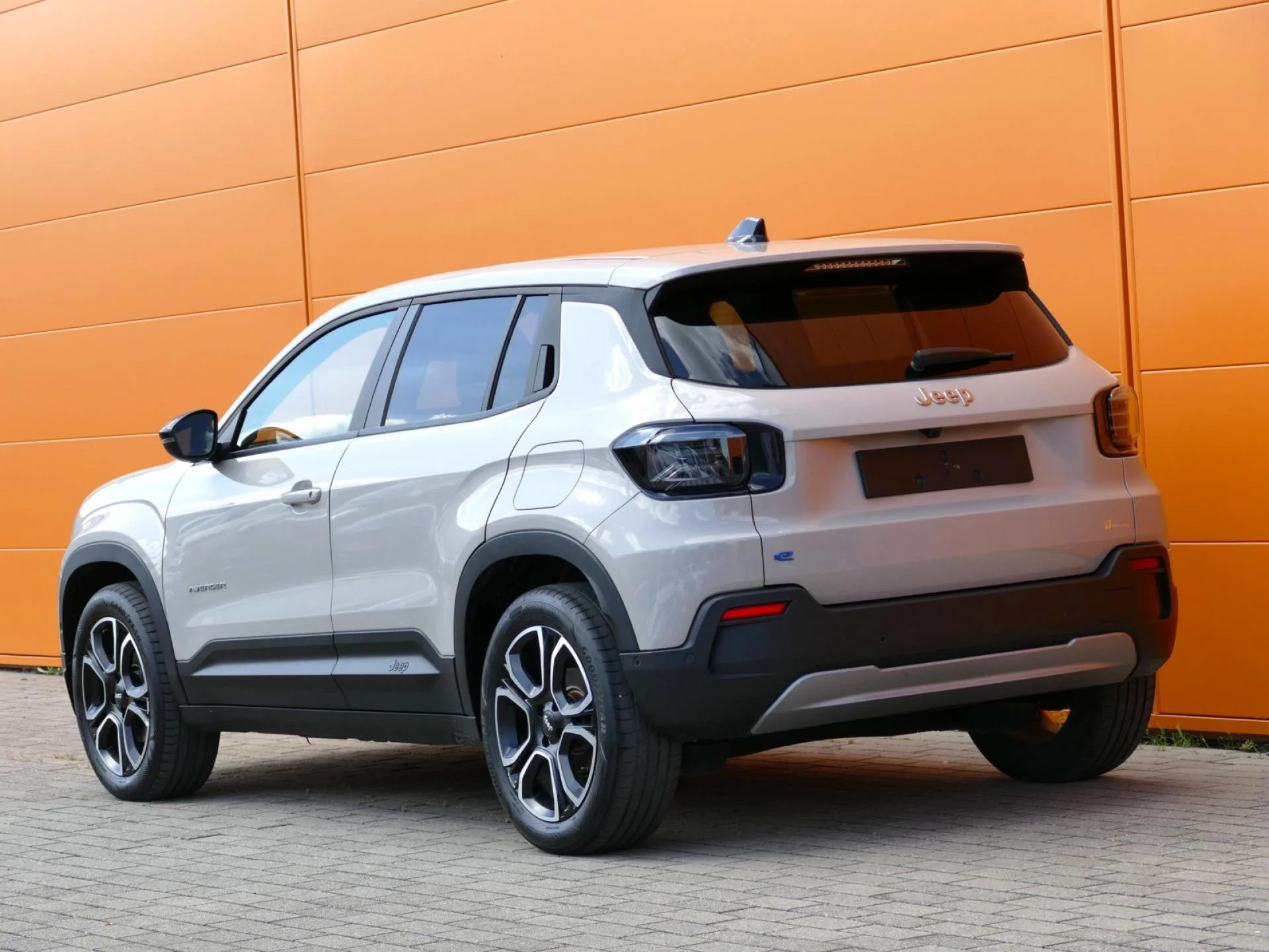 JEEP AVENGER - Miniature 4 sur 33 - Cliquer pour voir cette photo