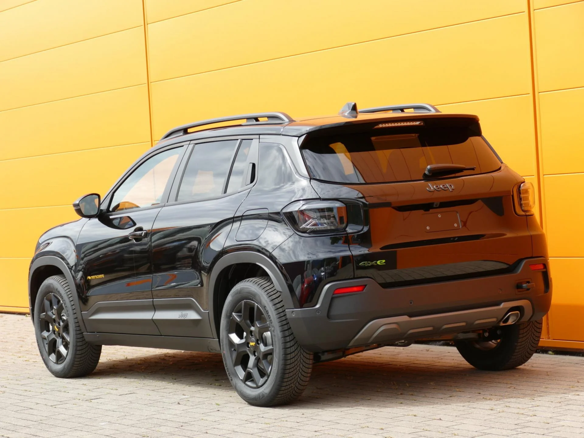 JEEP AVENGER - Miniature 4 sur 35 - Cliquer pour voir cette photo