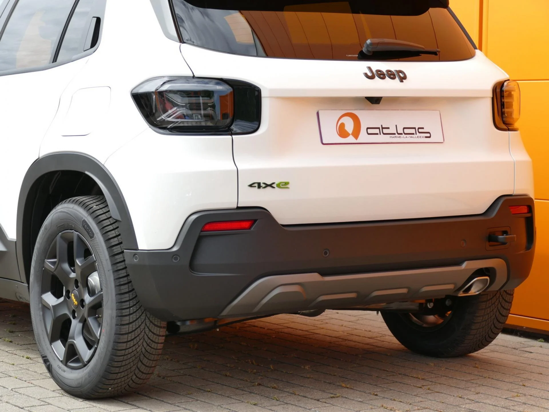 JEEP AVENGER - Miniature 33 sur 35 - Cliquer pour voir cette photo