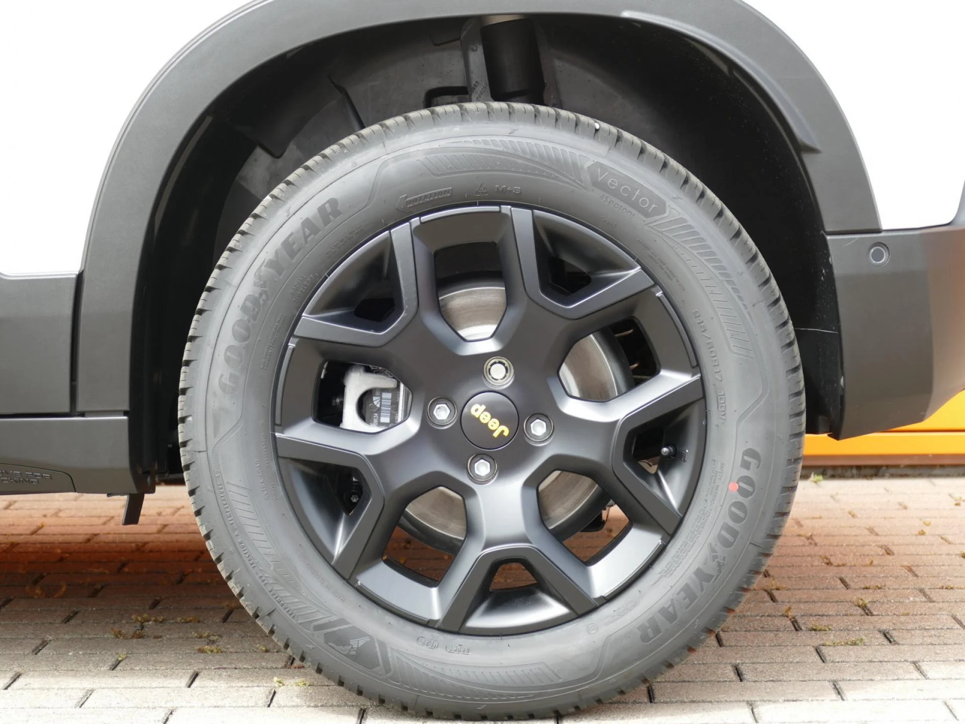 JEEP AVENGER - Miniature 35 sur 35 - Cliquer pour voir cette photo