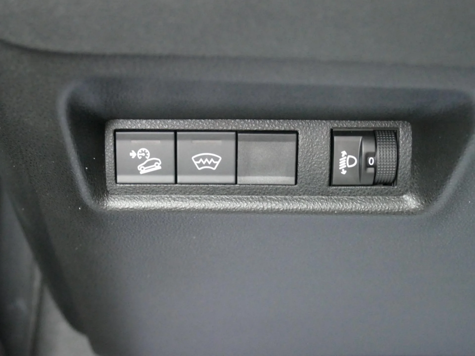 JEEP AVENGER - Miniature 20 sur 37 - Cliquer pour voir cette photo