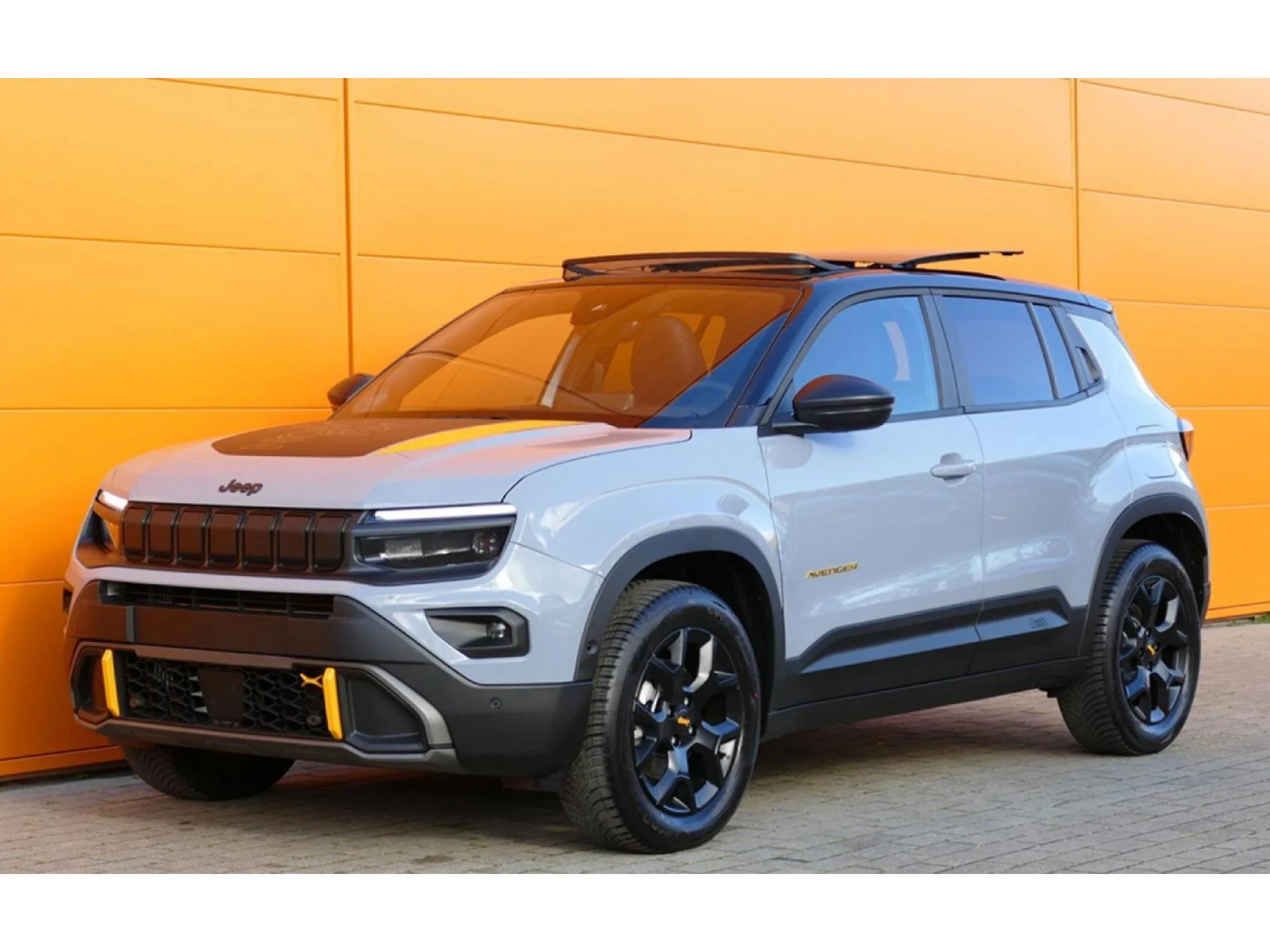 JEEP AVENGER - Miniature 3 sur 39 - Cliquer pour voir cette photo