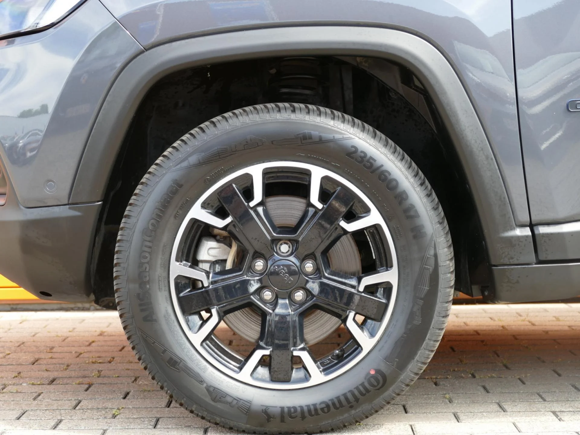 JEEP COMPASS - Miniature 33 sur 34 - Cliquer pour voir cette photo
