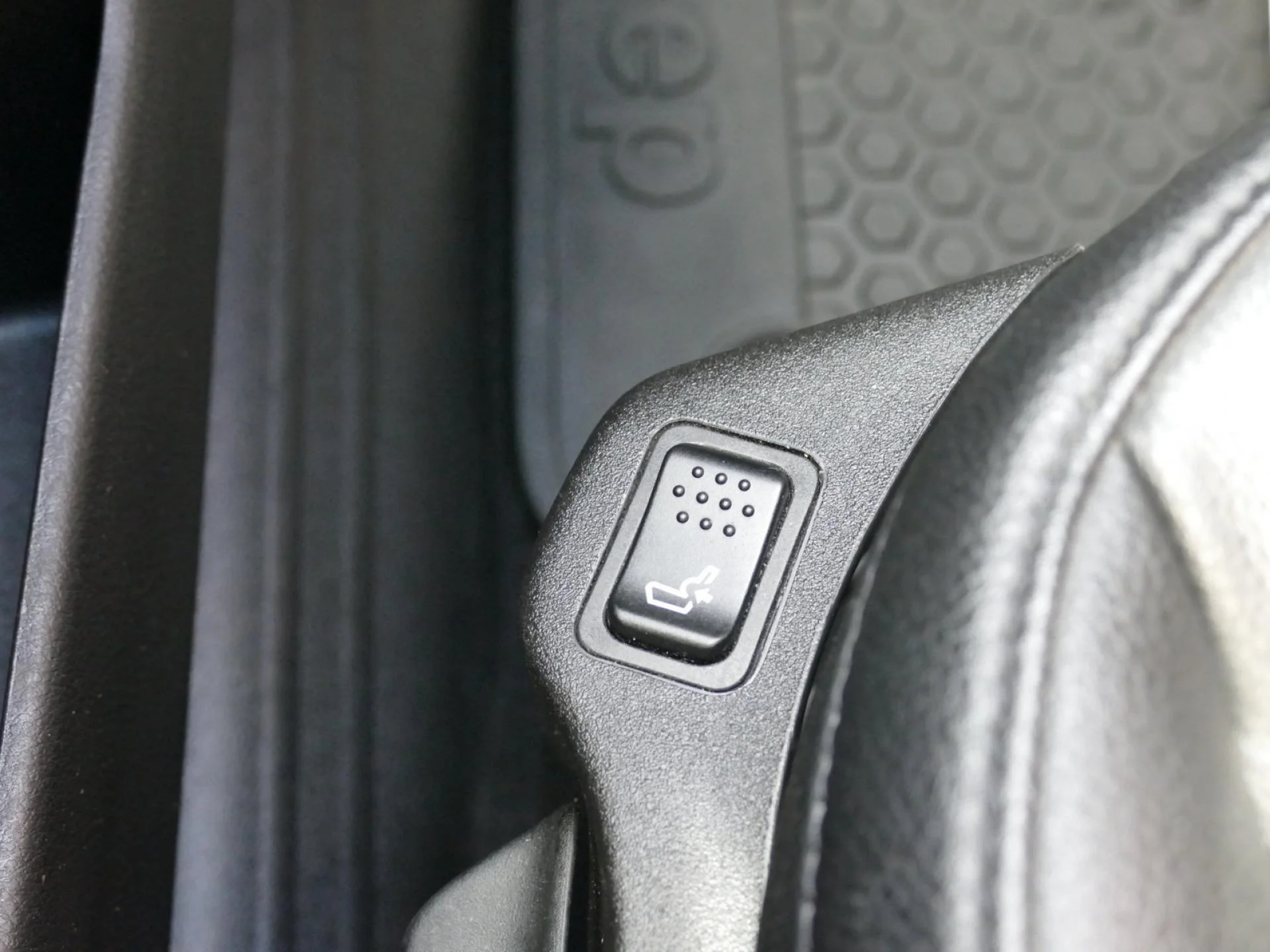 JEEP COMPASS - Miniature 20 sur 34 - Cliquer pour voir cette photo