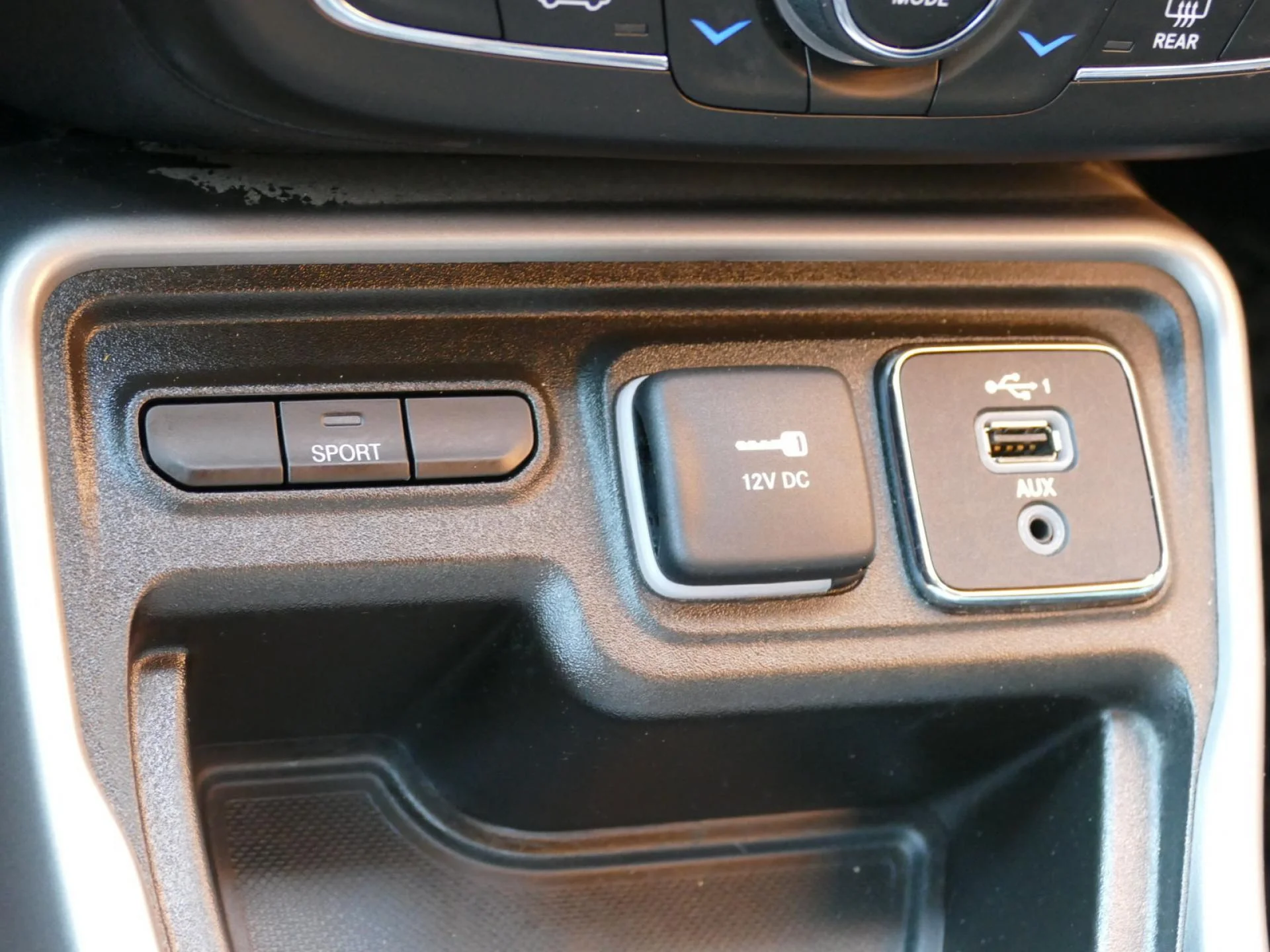 JEEP COMPASS - Miniature 20 sur 35 - Cliquer pour voir cette photo