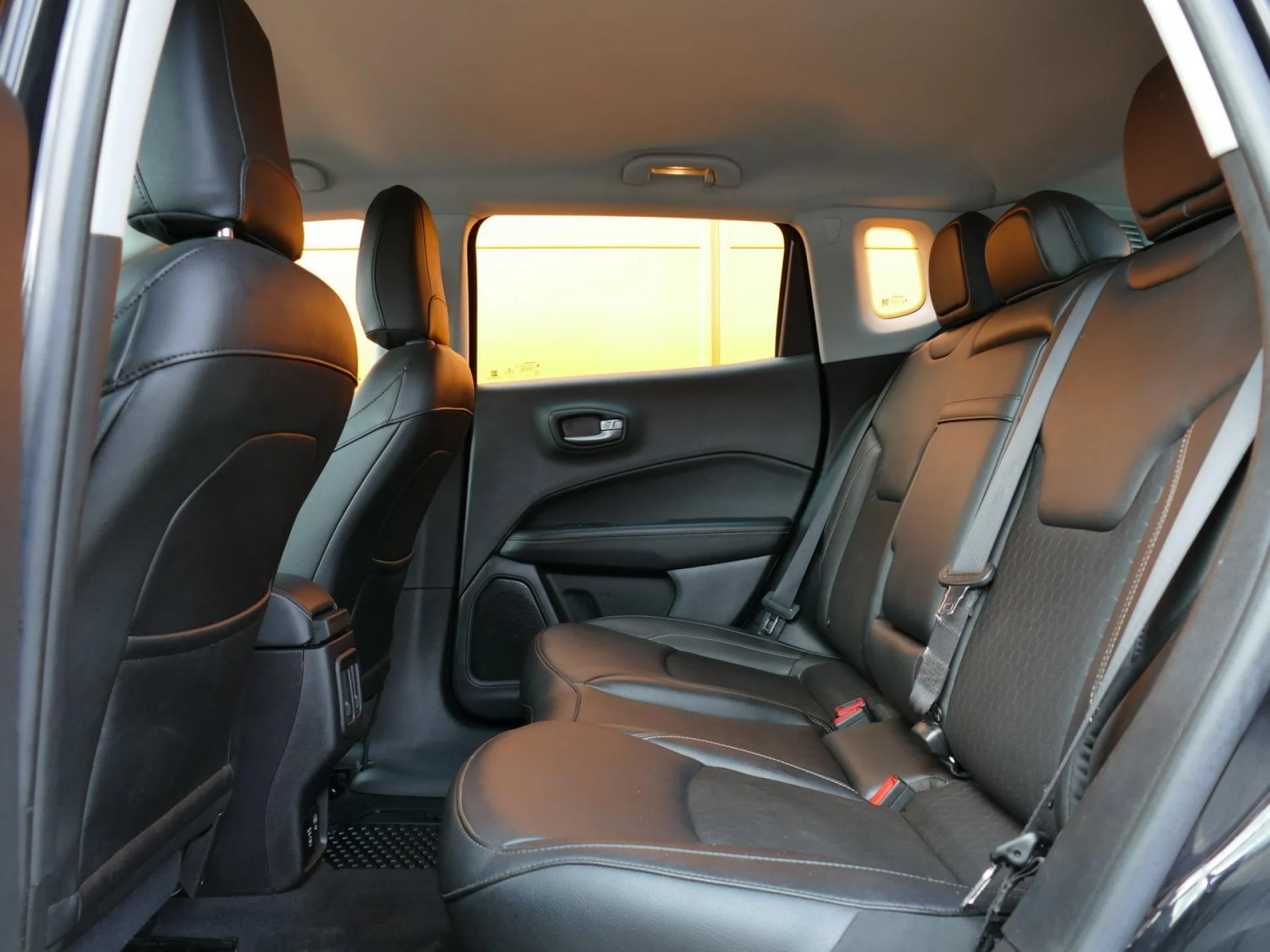 JEEP COMPASS - Miniature 7 sur 35 - Cliquer pour voir cette photo