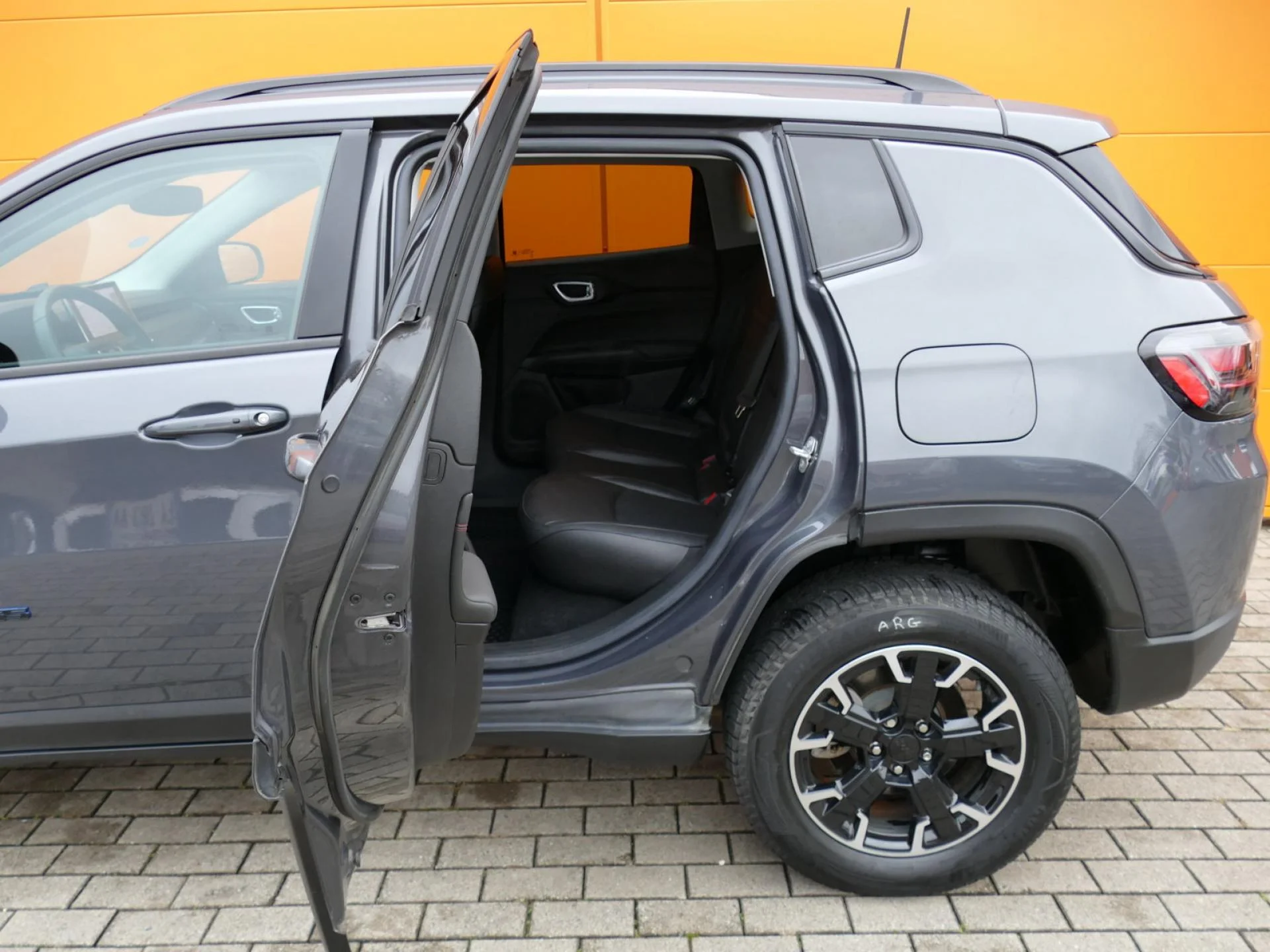 JEEP COMPASS - Miniature 31 sur 39 - Cliquer pour voir cette photo