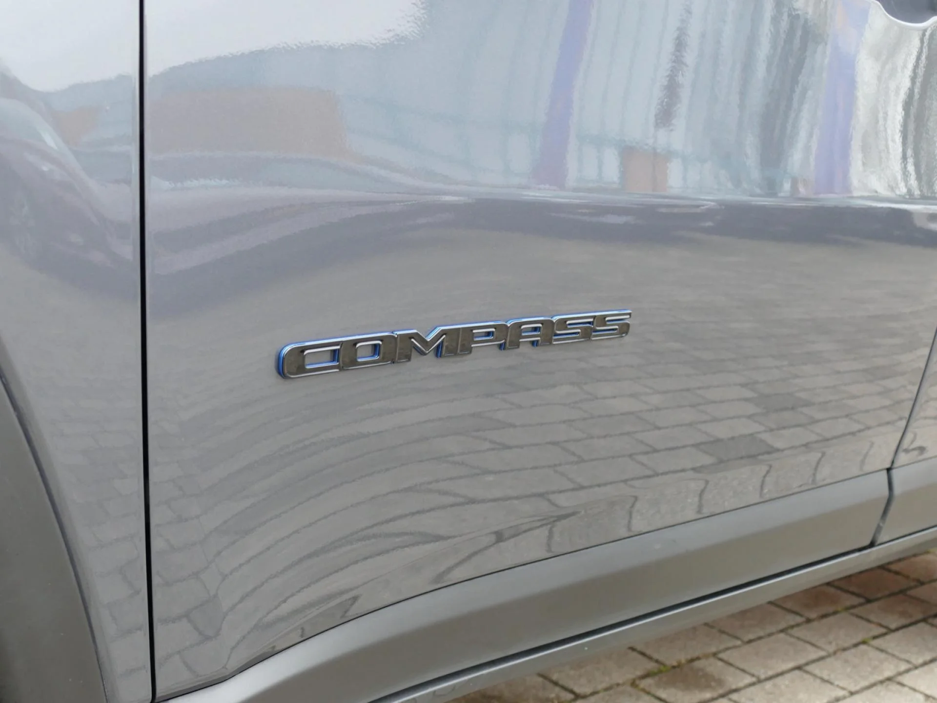 JEEP COMPASS - Miniature 32 sur 39 - Cliquer pour voir cette photo
