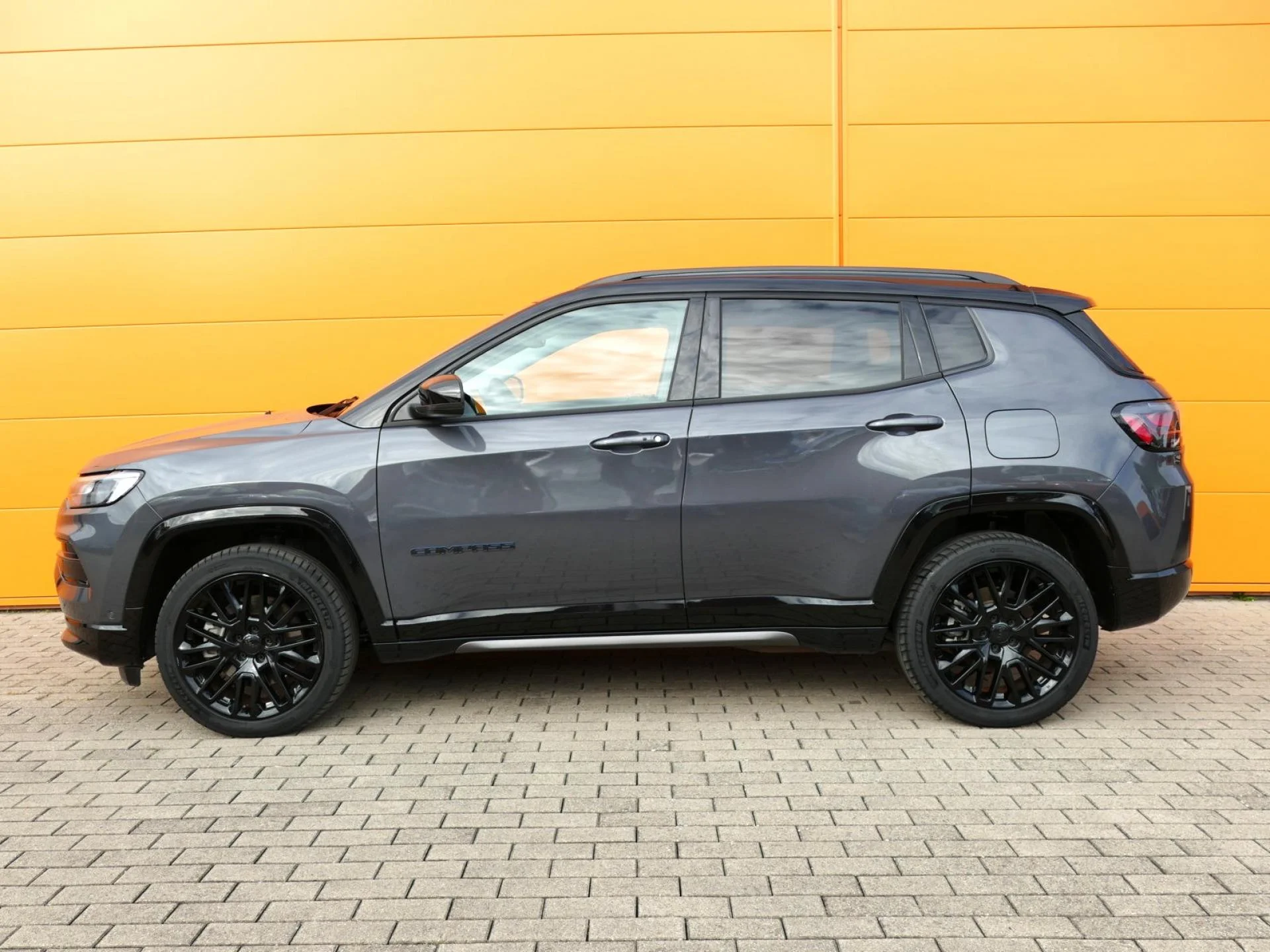 JEEP COMPASS - Miniature 4 sur 33 - Cliquer pour voir cette photo