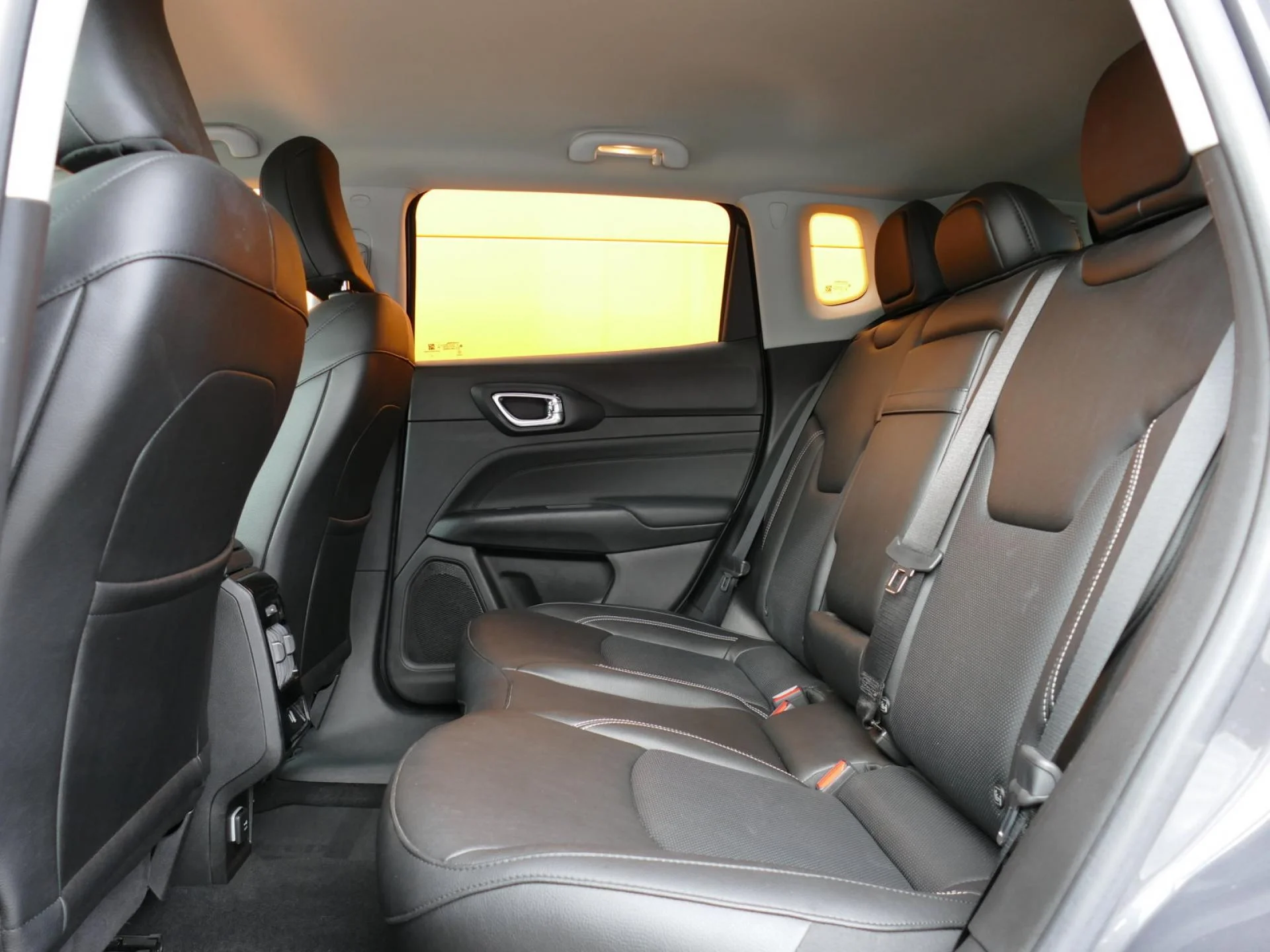 JEEP COMPASS - Miniature 8 sur 33 - Cliquer pour voir cette photo