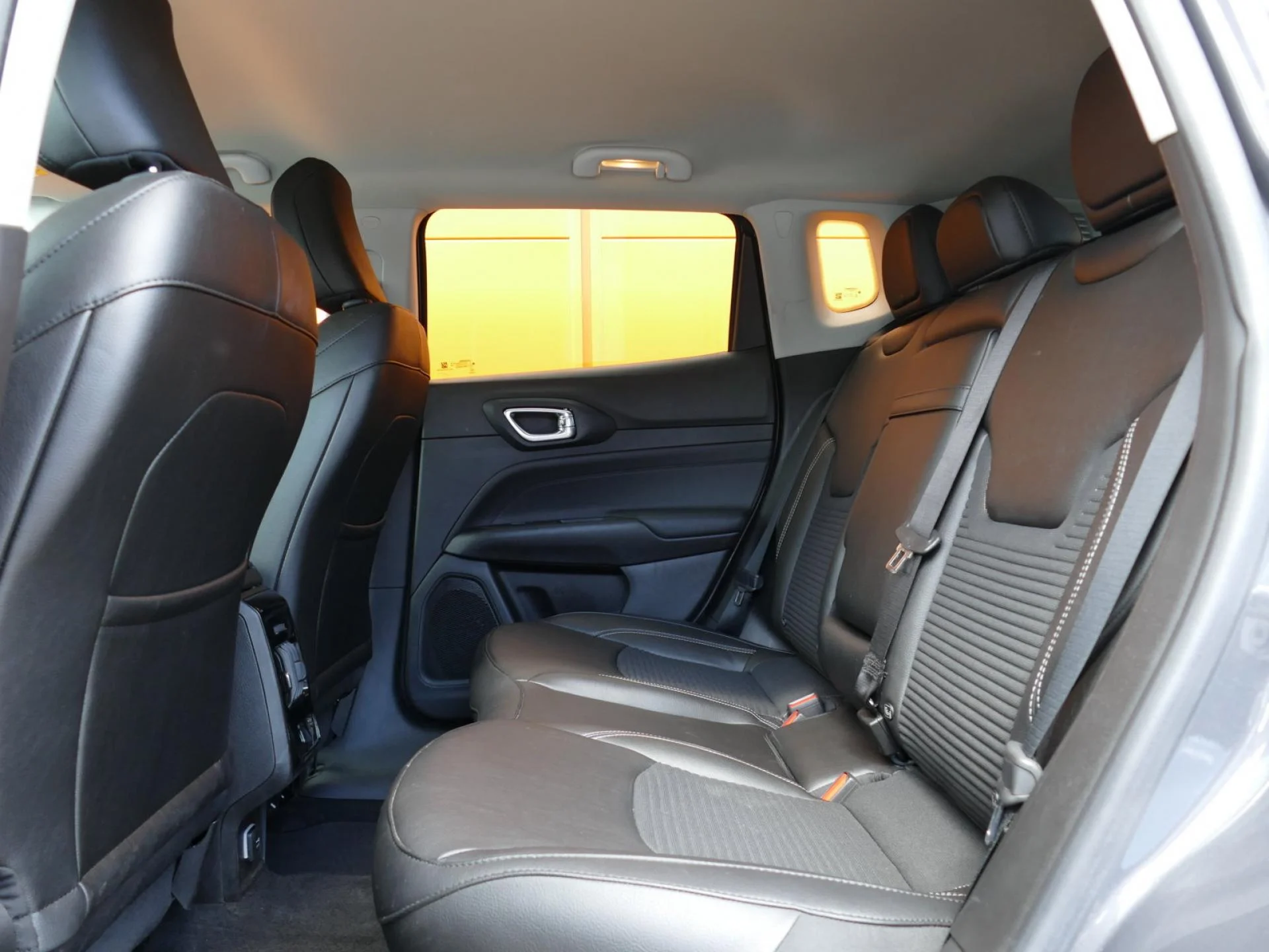 JEEP COMPASS - Miniature 9 sur 33 - Cliquer pour voir cette photo