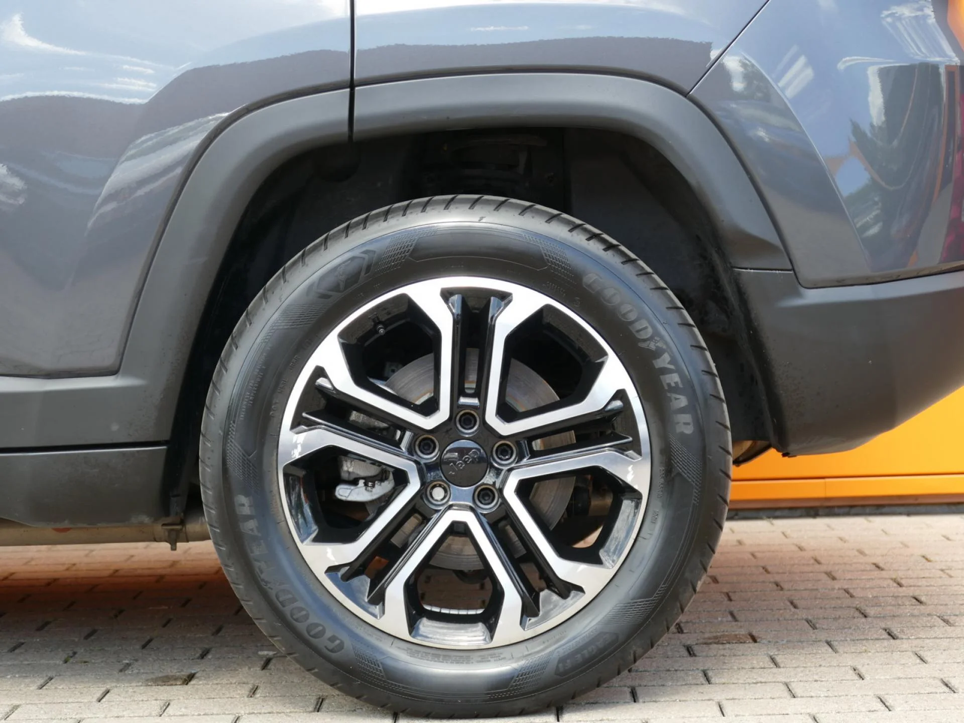 JEEP COMPASS - Miniature 33 sur 33 - Cliquer pour voir cette photo