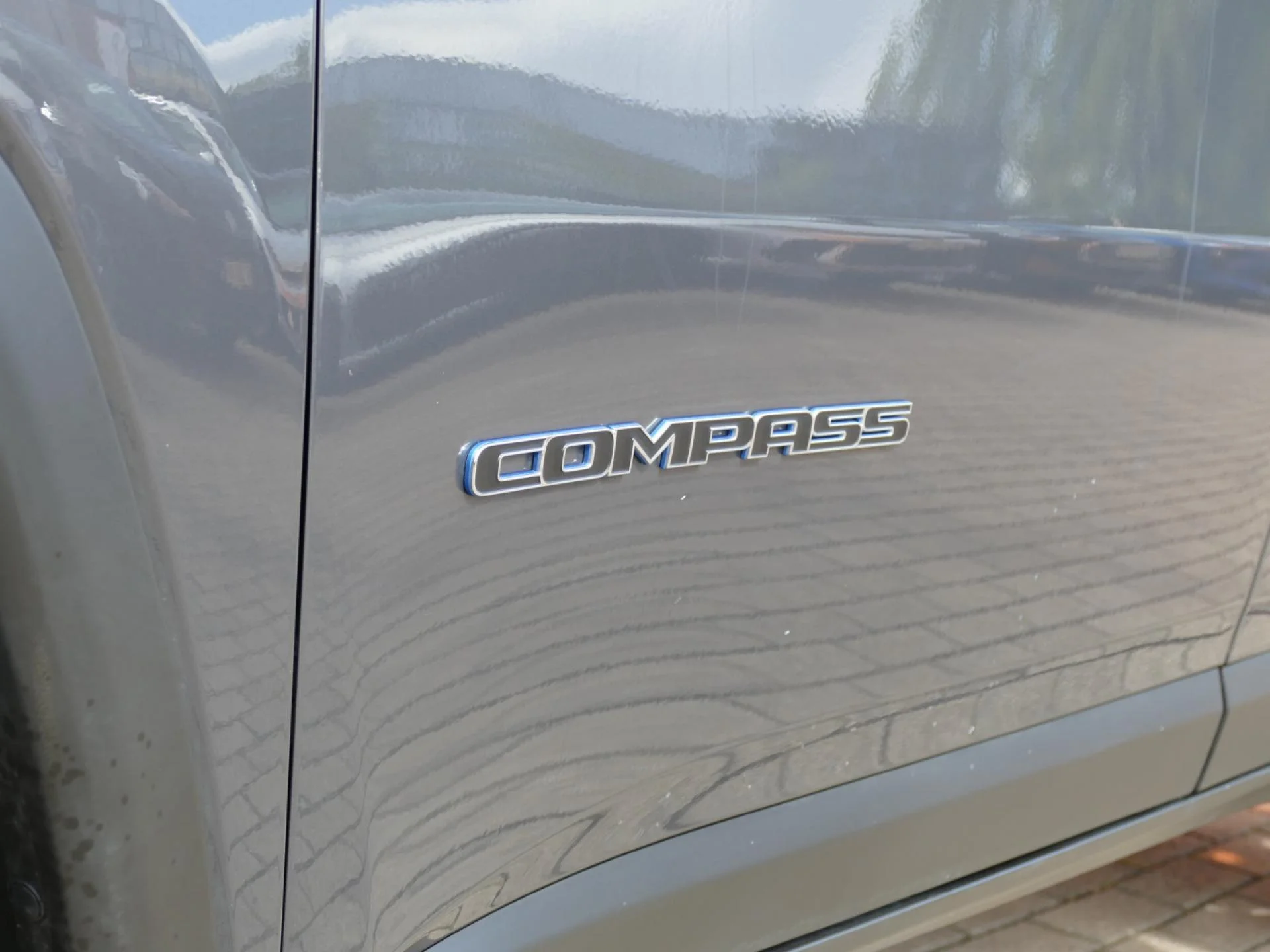 JEEP COMPASS - Miniature 29 sur 33 - Cliquer pour voir cette photo