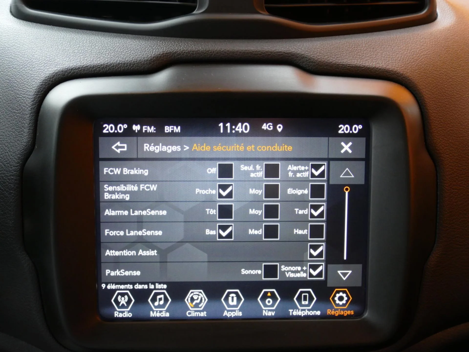 JEEP RENEGADE - Miniature 12 sur 32 - Cliquer pour voir cette photo
