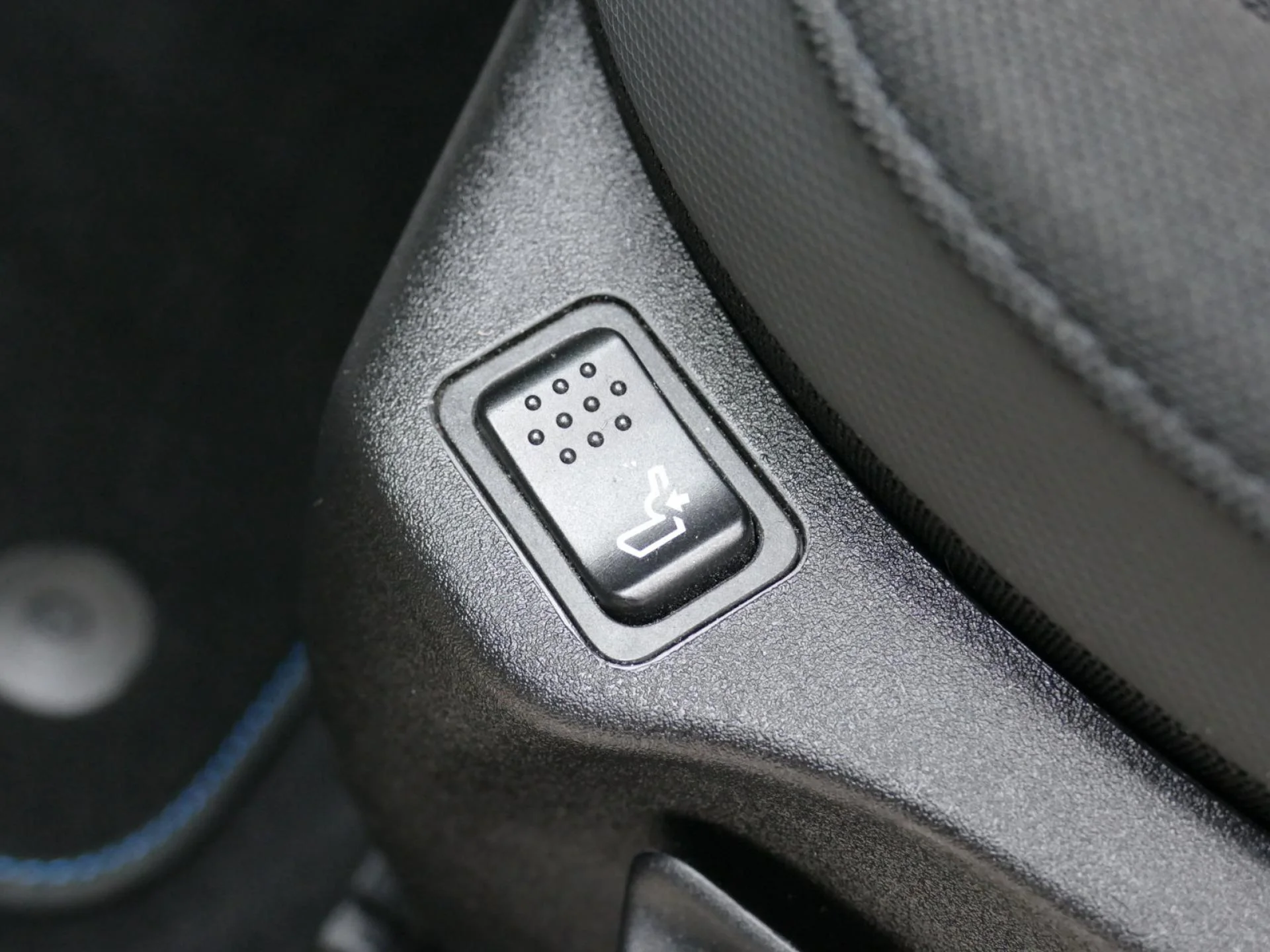 JEEP RENEGADE - Miniature 23 sur 32 - Cliquer pour voir cette photo