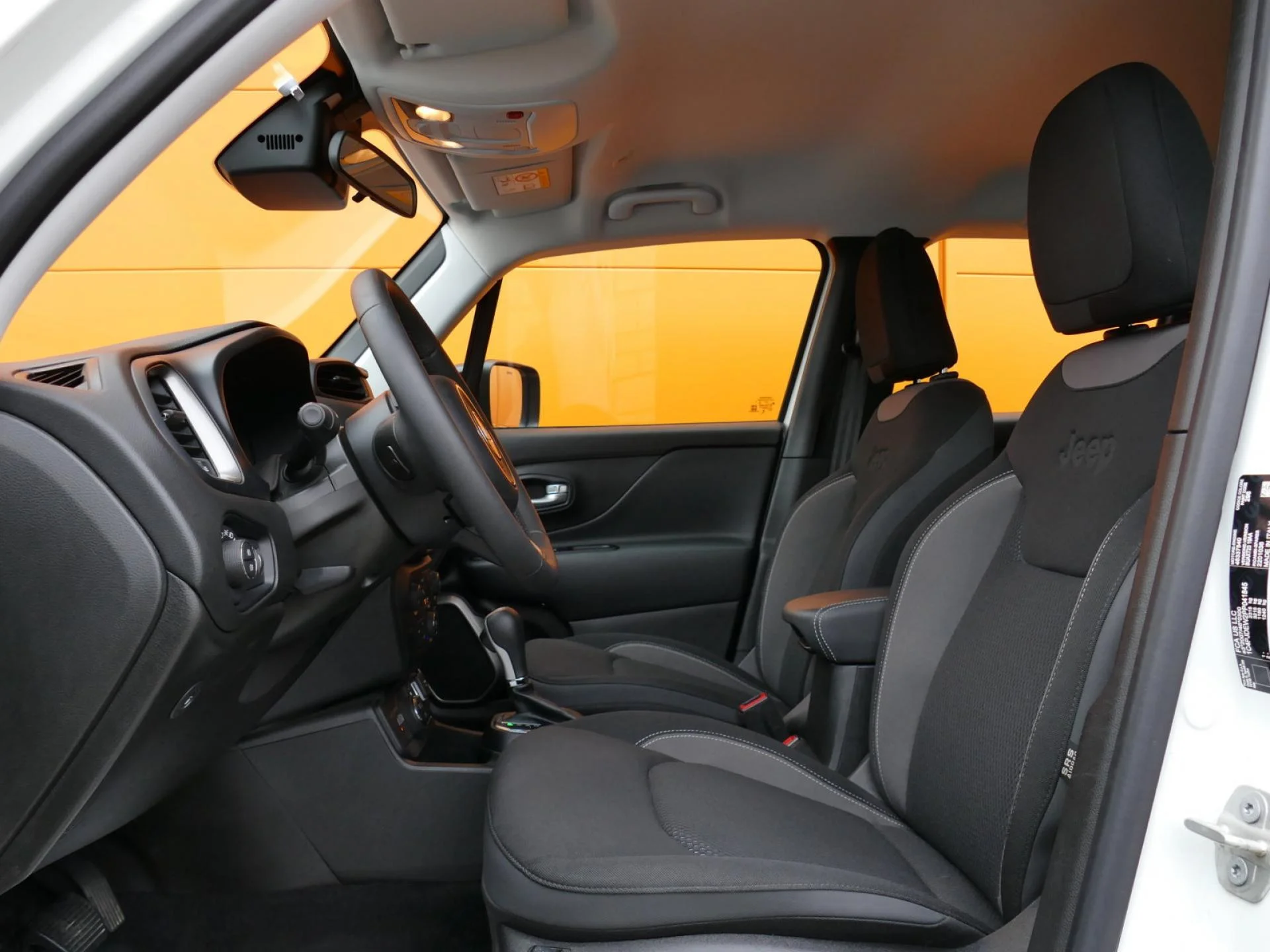 JEEP RENEGADE - Miniature 6 sur 32 - Cliquer pour voir cette photo