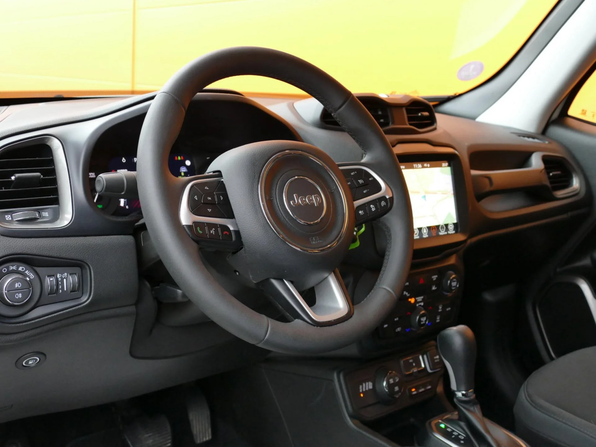 JEEP RENEGADE - Miniature 17 sur 32 - Cliquer pour voir cette photo