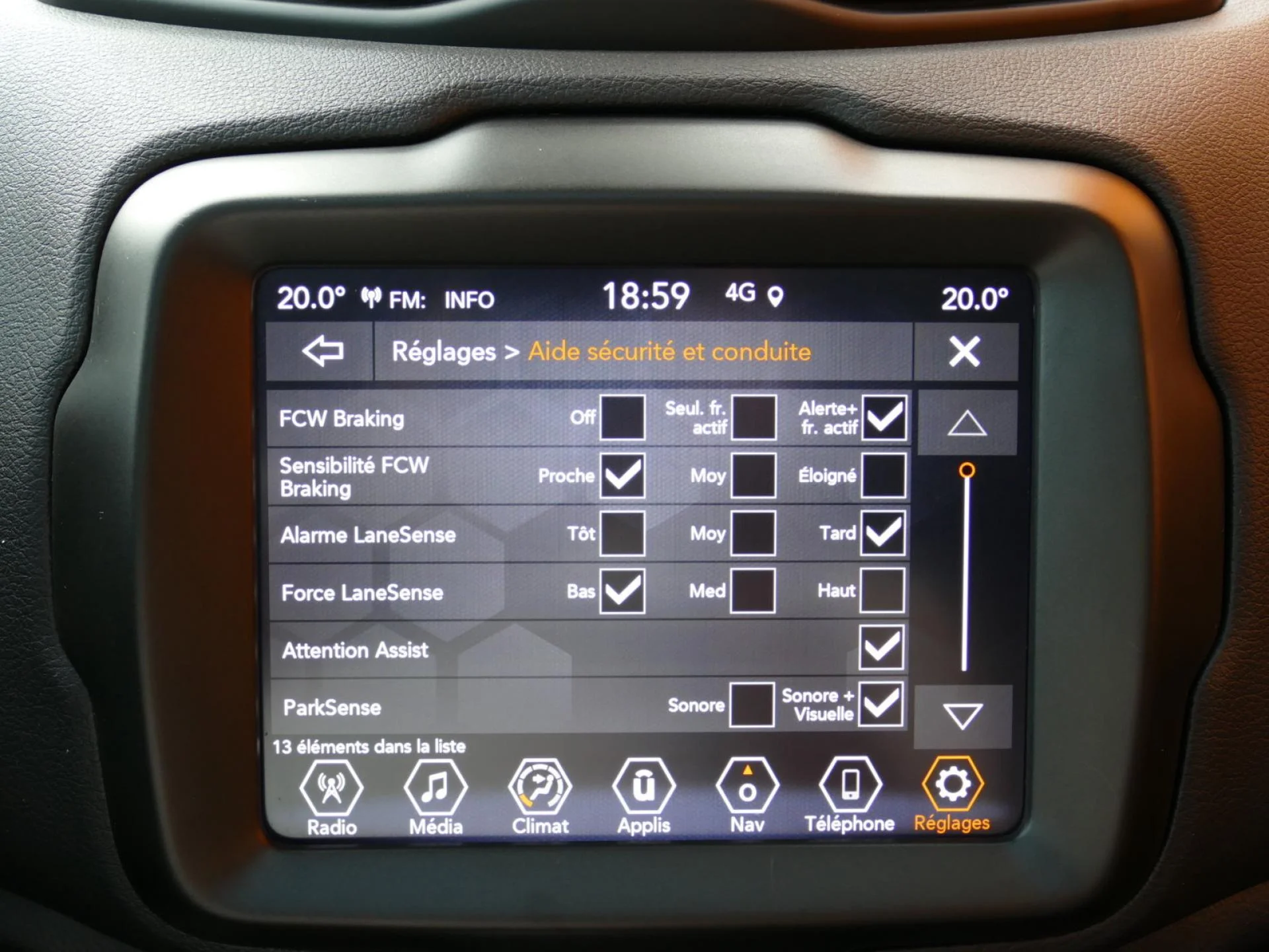 JEEP RENEGADE - Miniature 11 sur 34 - Cliquer pour voir cette photo