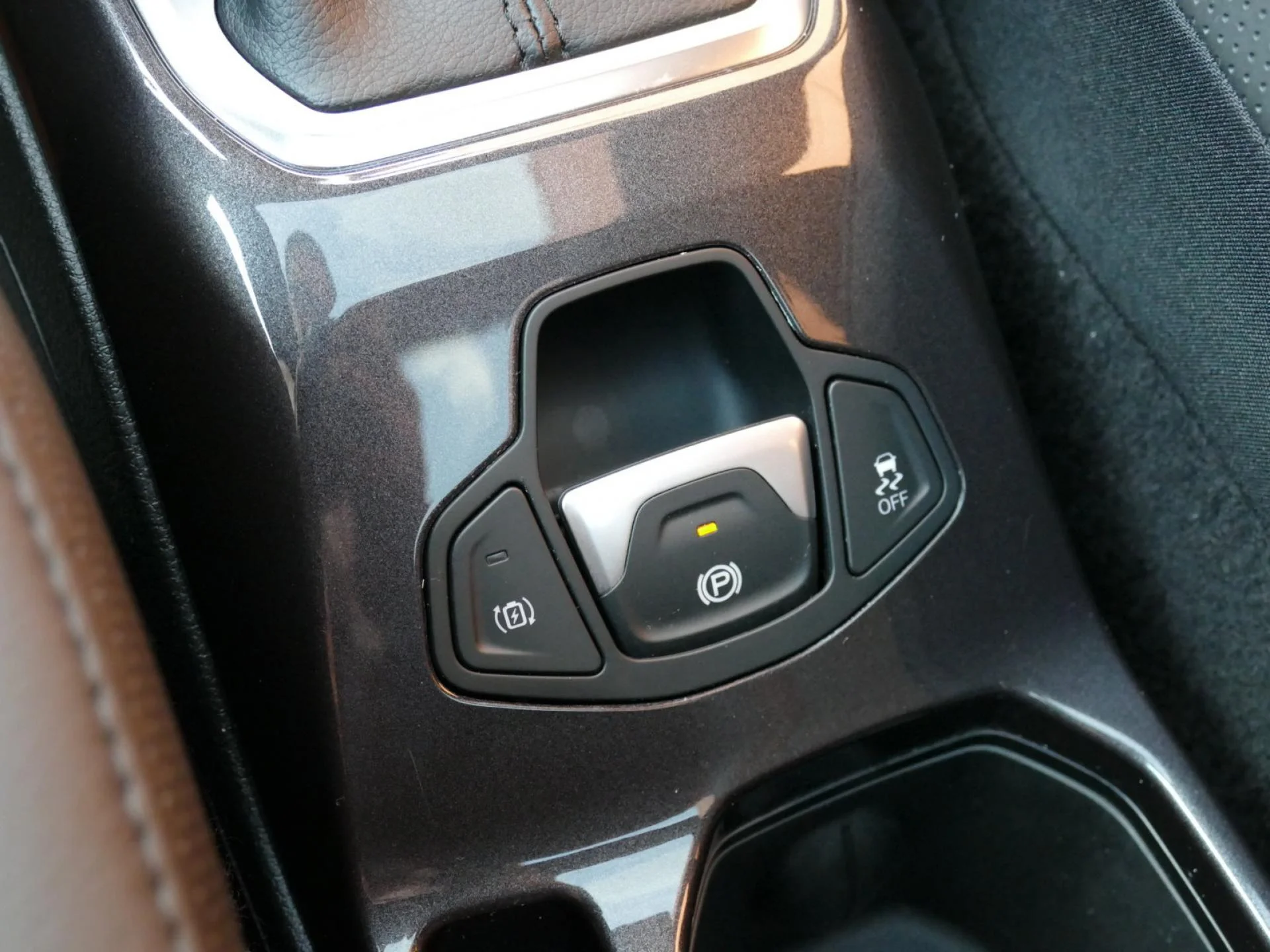JEEP RENEGADE - Miniature 20 sur 34 - Cliquer pour voir cette photo